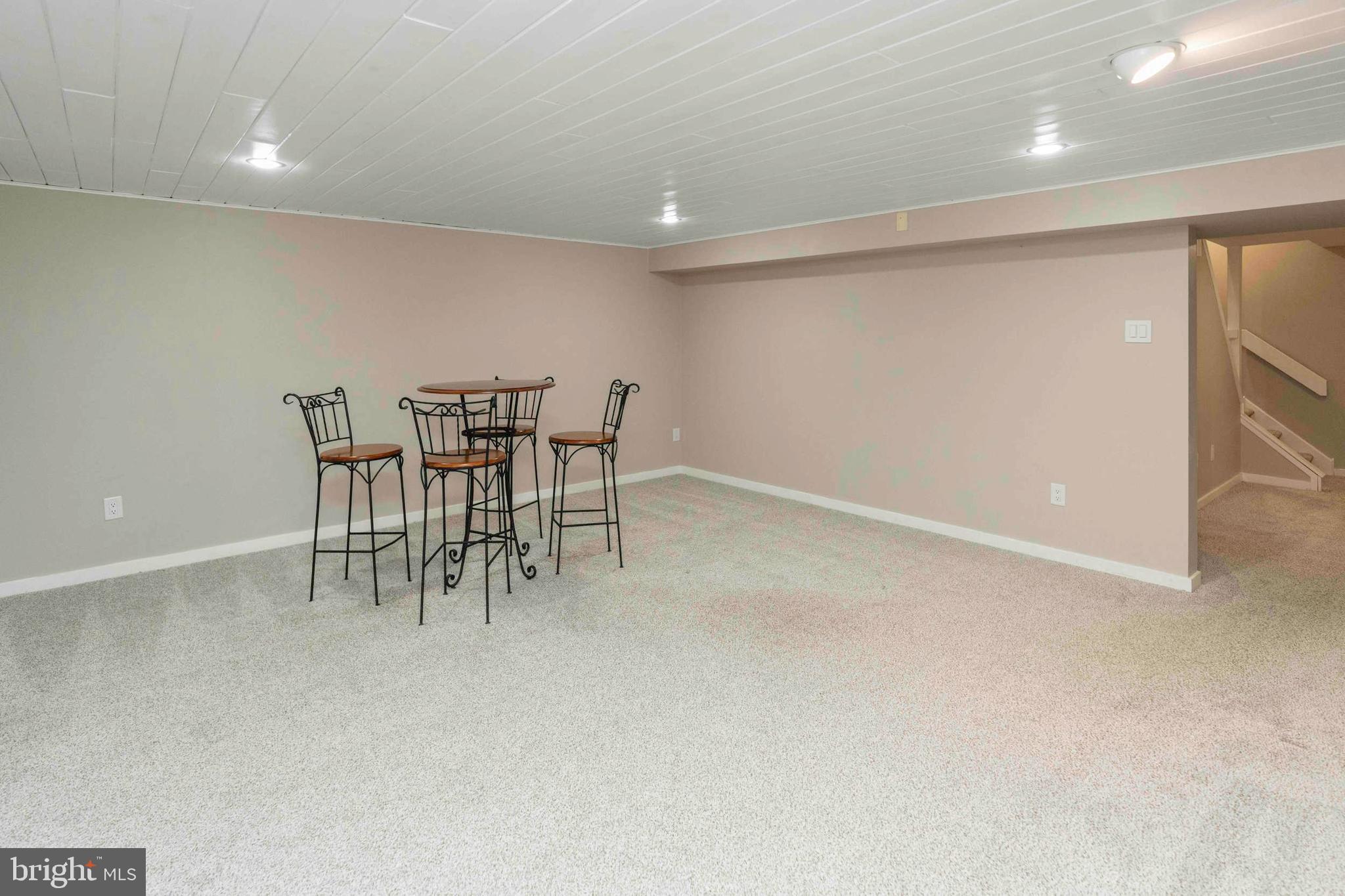 SPRING VALLEY - Residential