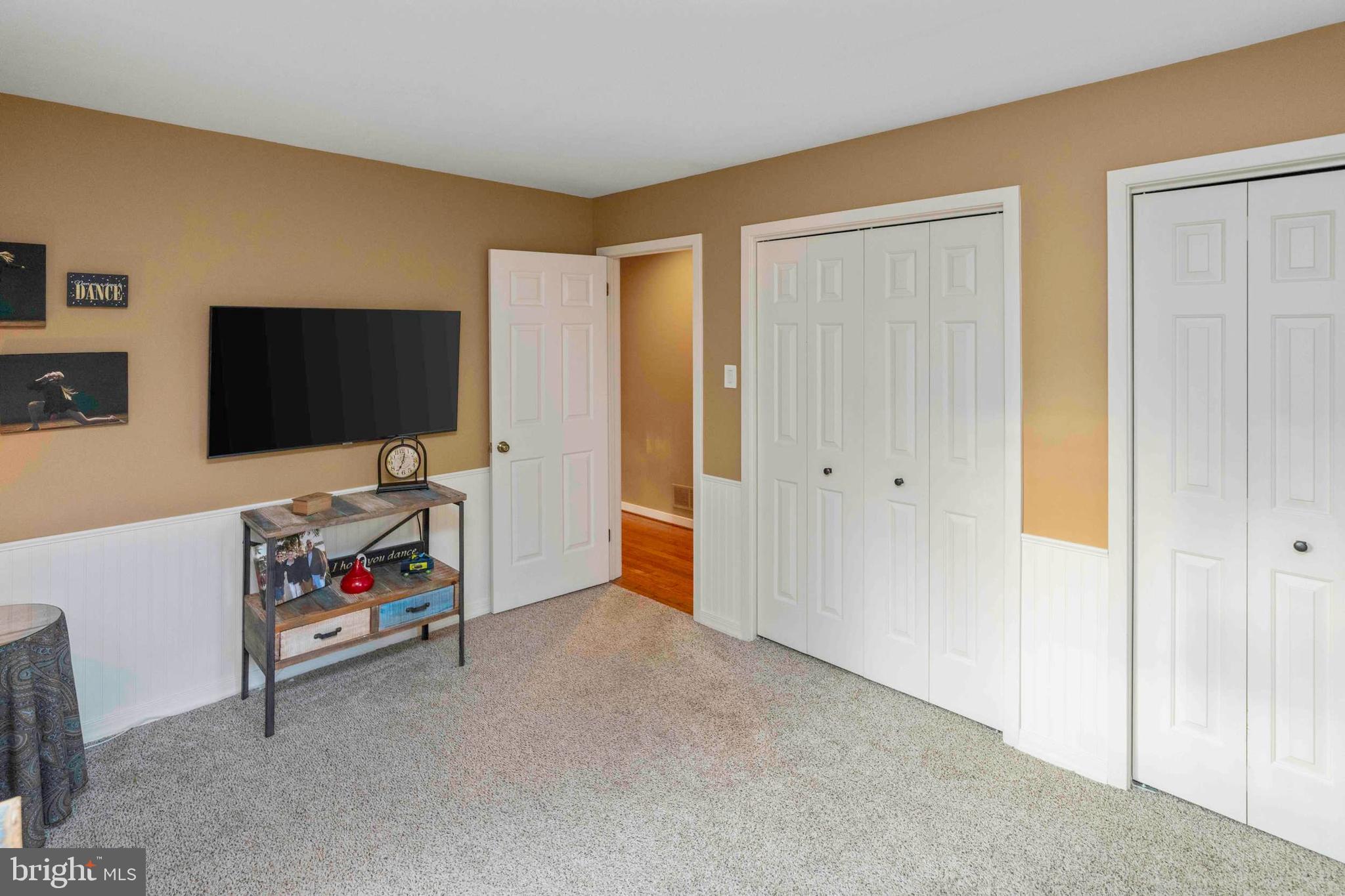 SPRING VALLEY - Residential