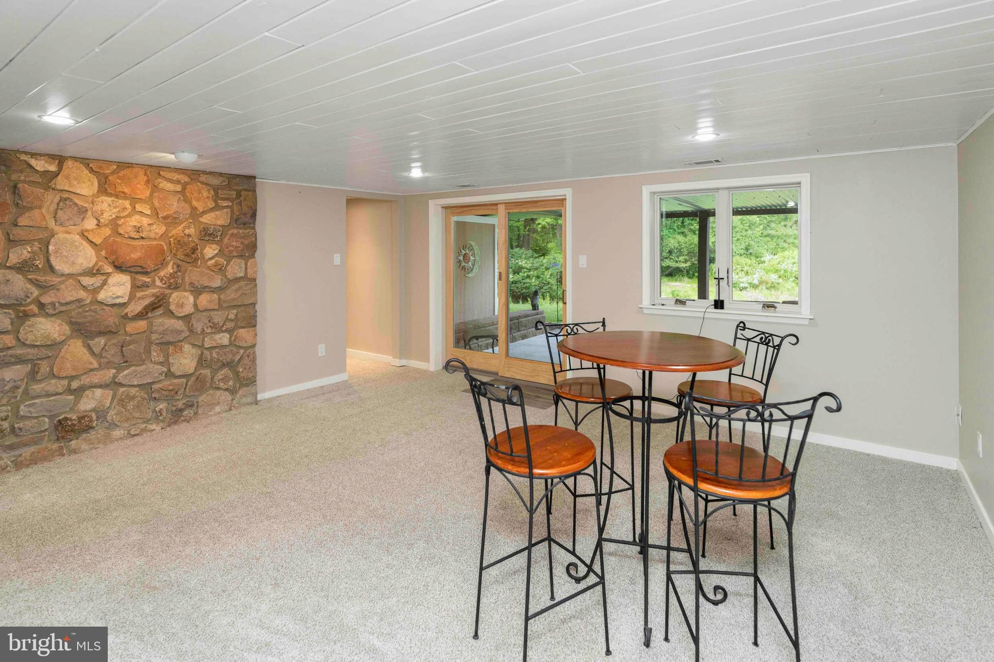 SPRING VALLEY - Residential