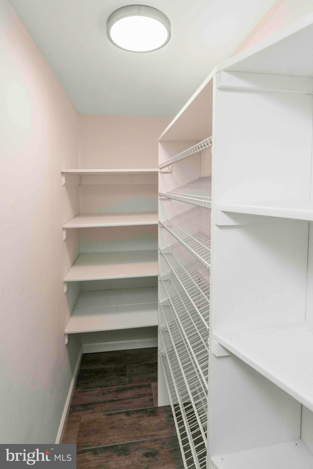 SPRING VALLEY - Residential