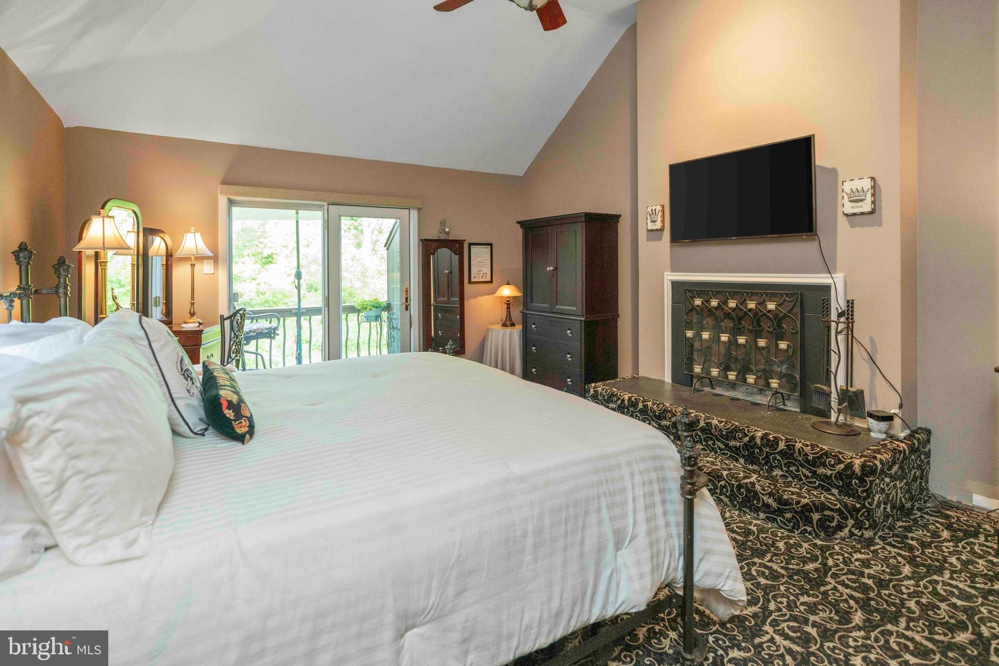 SPRING VALLEY - Residential