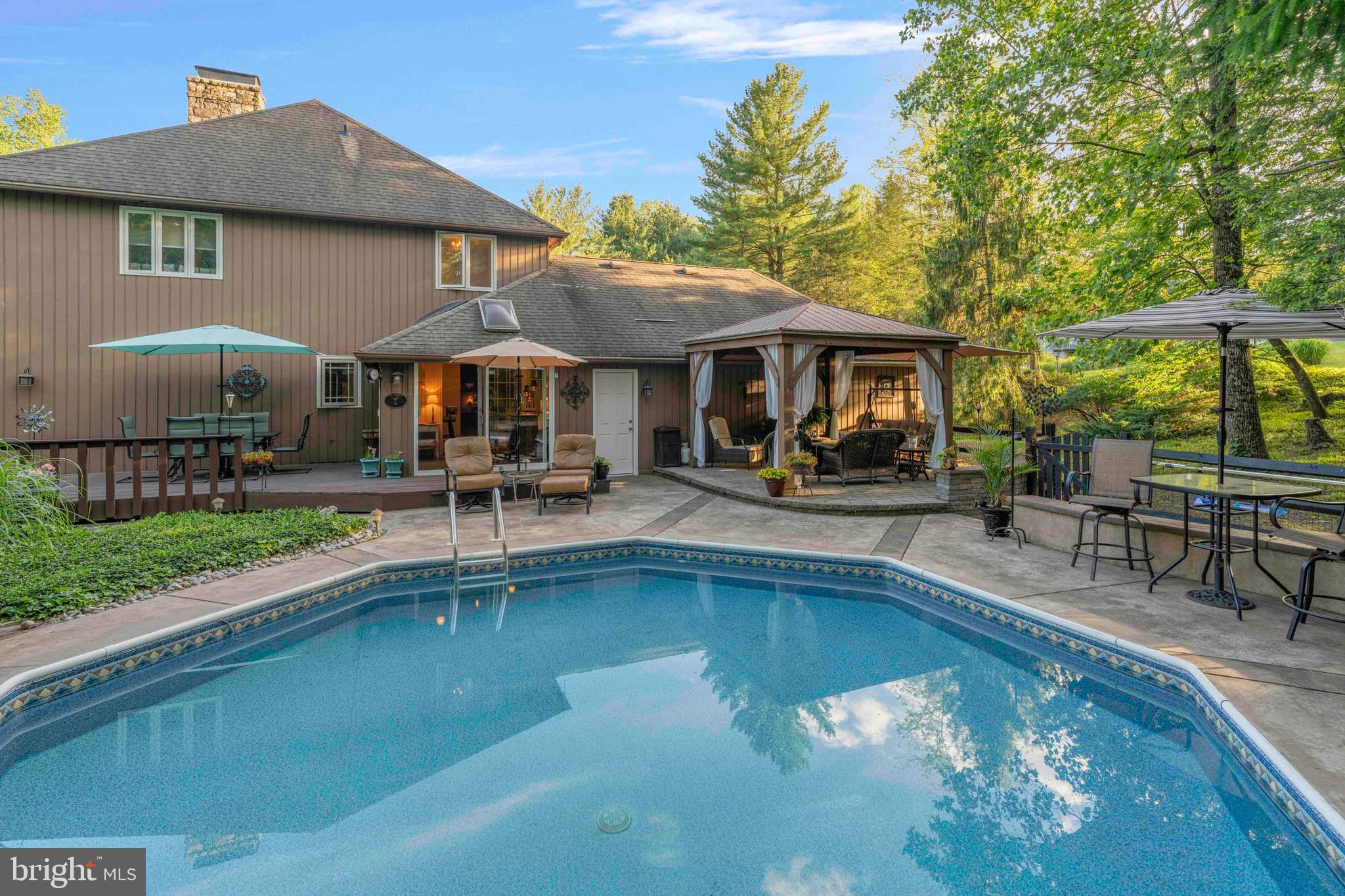 SPRING VALLEY - Residential