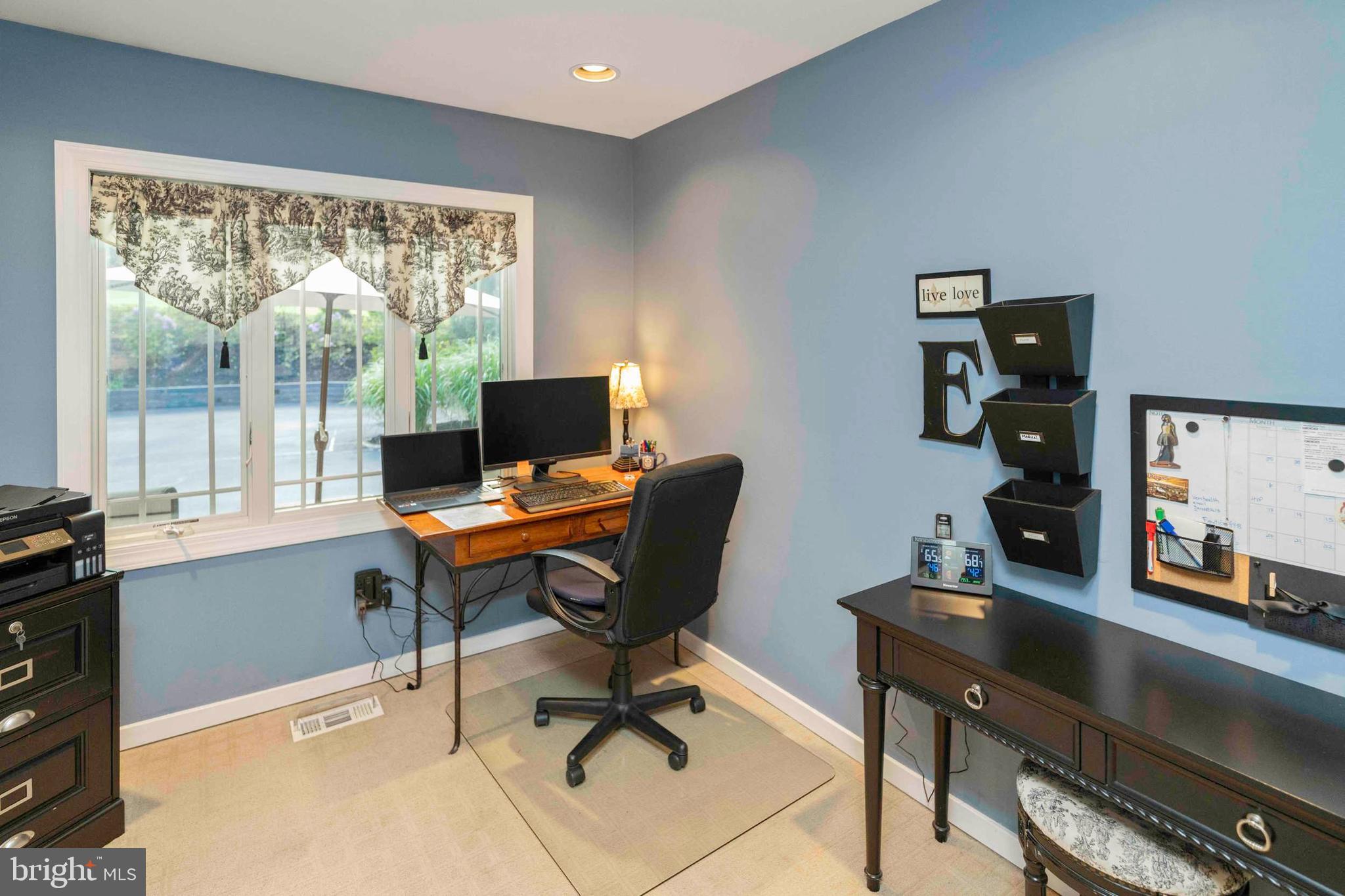 SPRING VALLEY - Residential