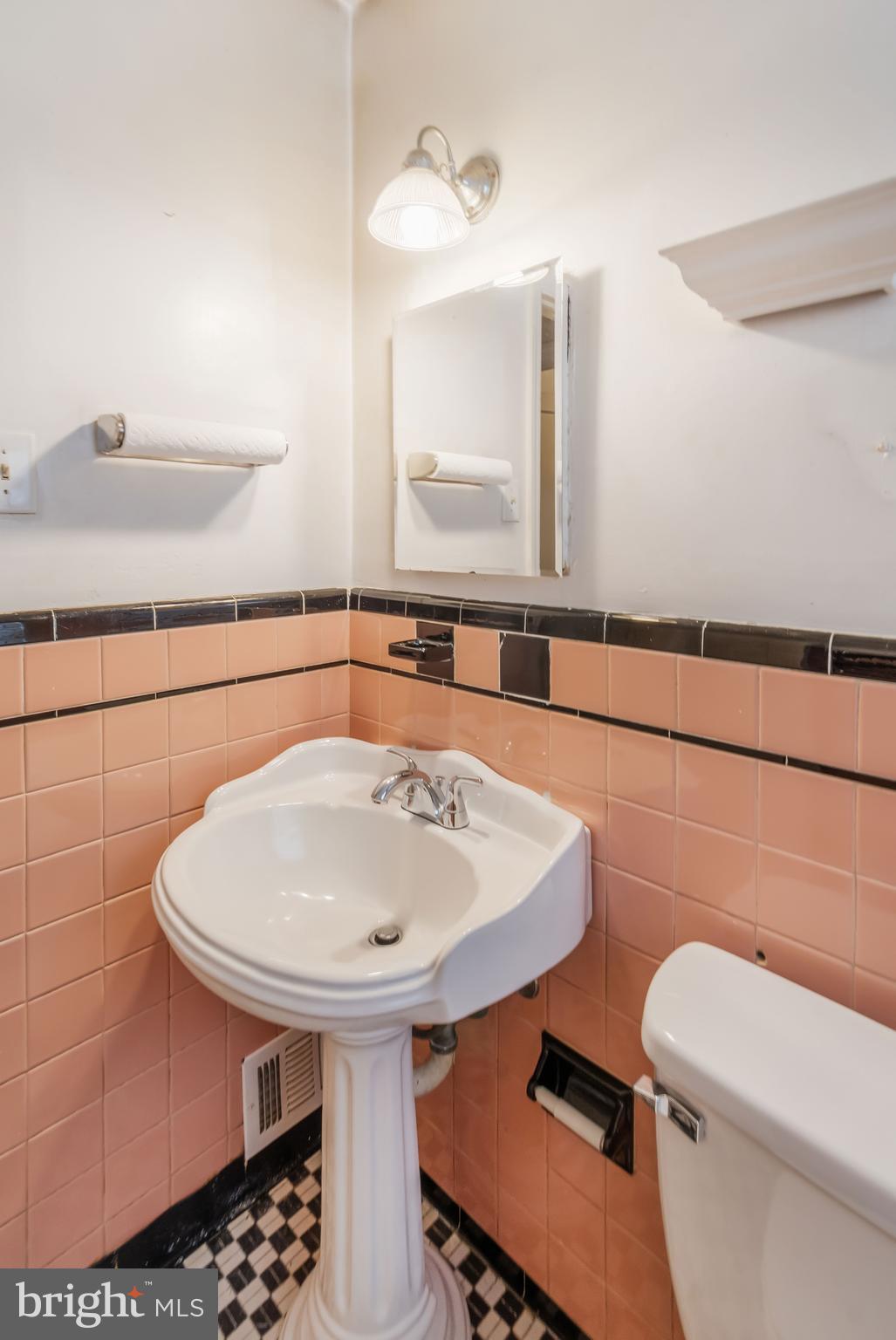 KENT VILLAGE - Residential