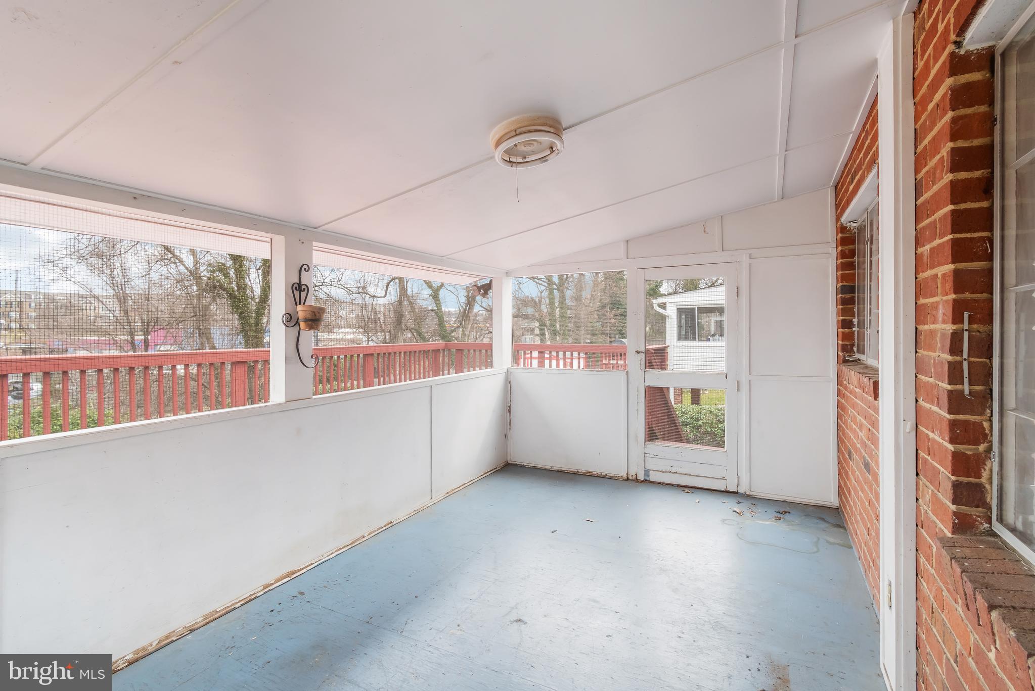 KENT VILLAGE - Residential