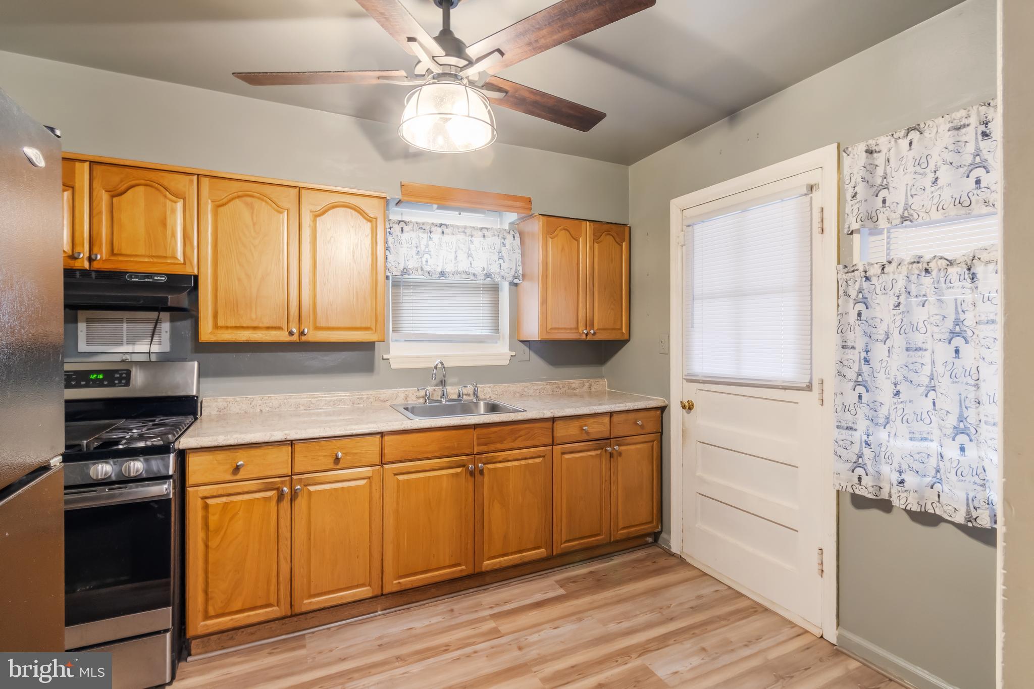 KENT VILLAGE - Residential