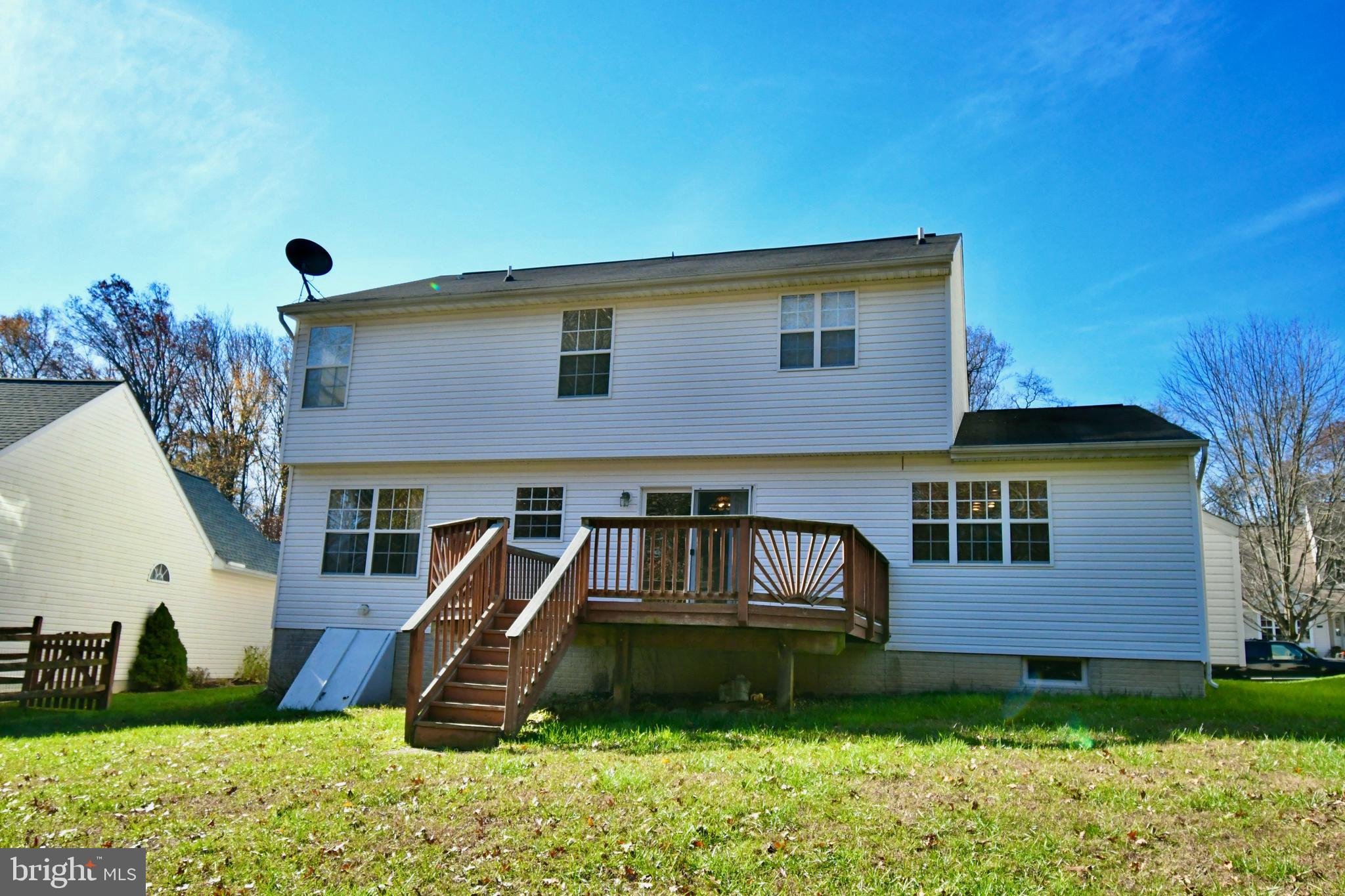 WOODS OF BAYVIEW - Residential Lease