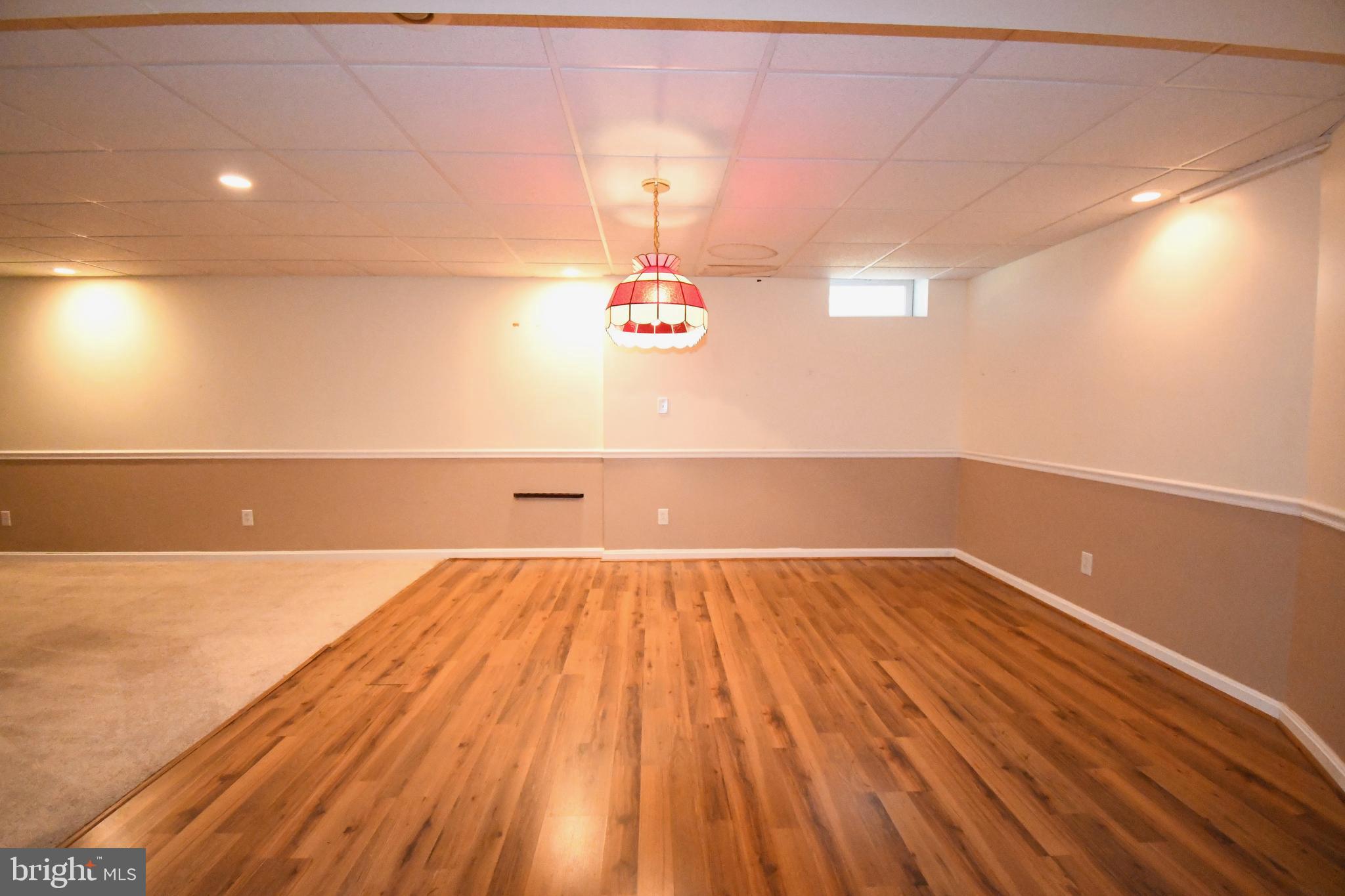 WOODS OF BAYVIEW - Residential Lease