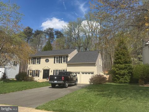 5106 LEATHERBACK ROAD WOODBRIDGE VA 22193