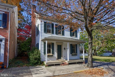 Photo of 18 S Locust Street, Lititz, PA 17543 (MLS # PALA2059508)