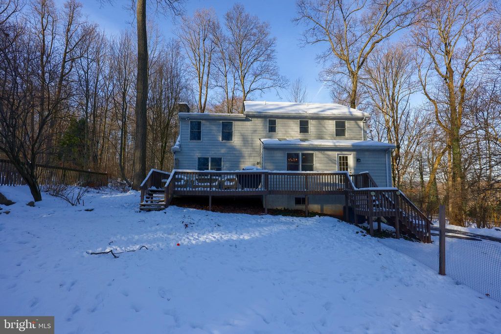 Photo of 500 Horseshoe Trail Road, Denver, PA 17517 (MLS # PALA2046018)