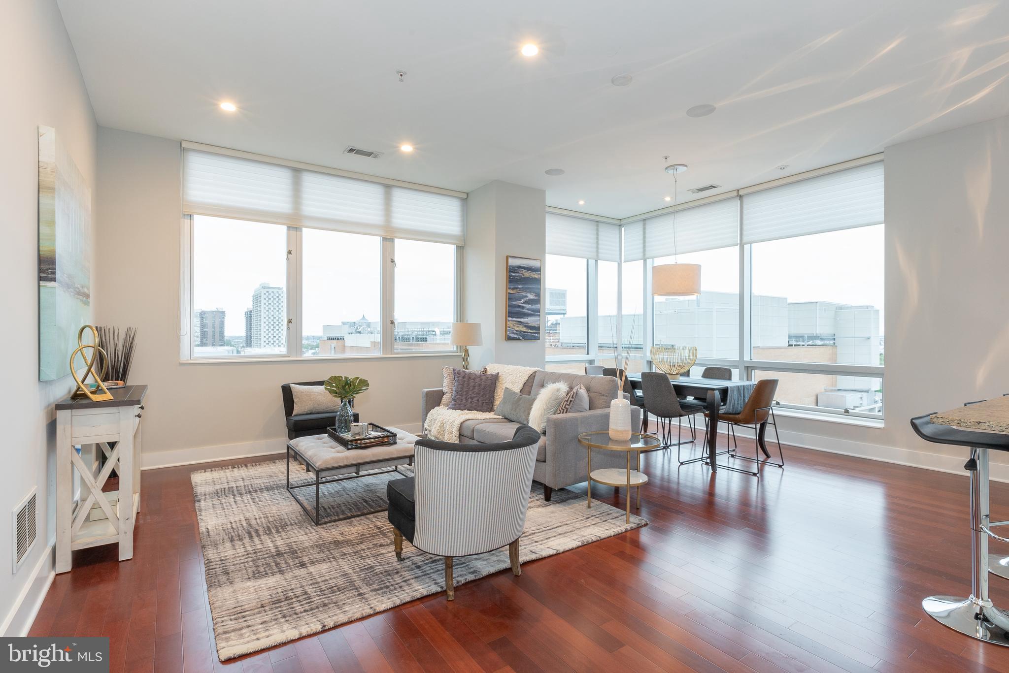 WASHINGTON SQ WEST - Residential