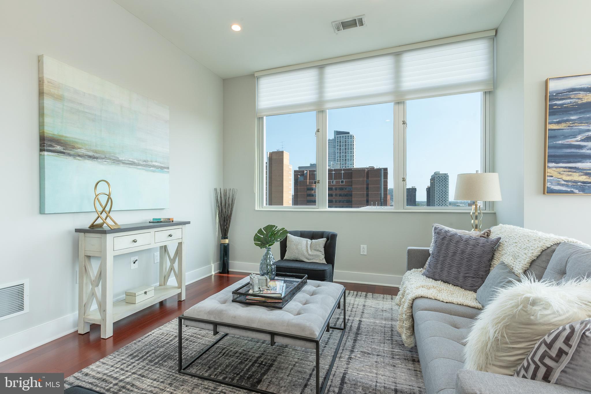 WASHINGTON SQ WEST - Residential