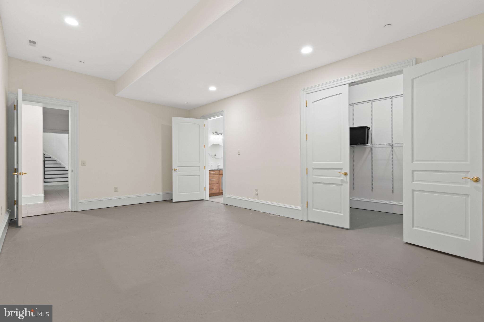 WORTHINGTON VALLEY - Residential