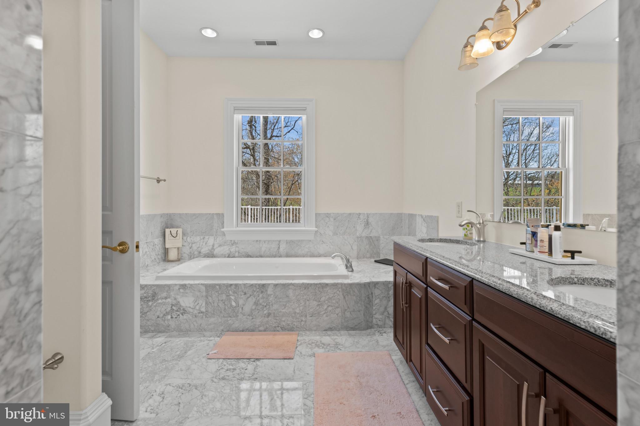 WORTHINGTON VALLEY - Residential