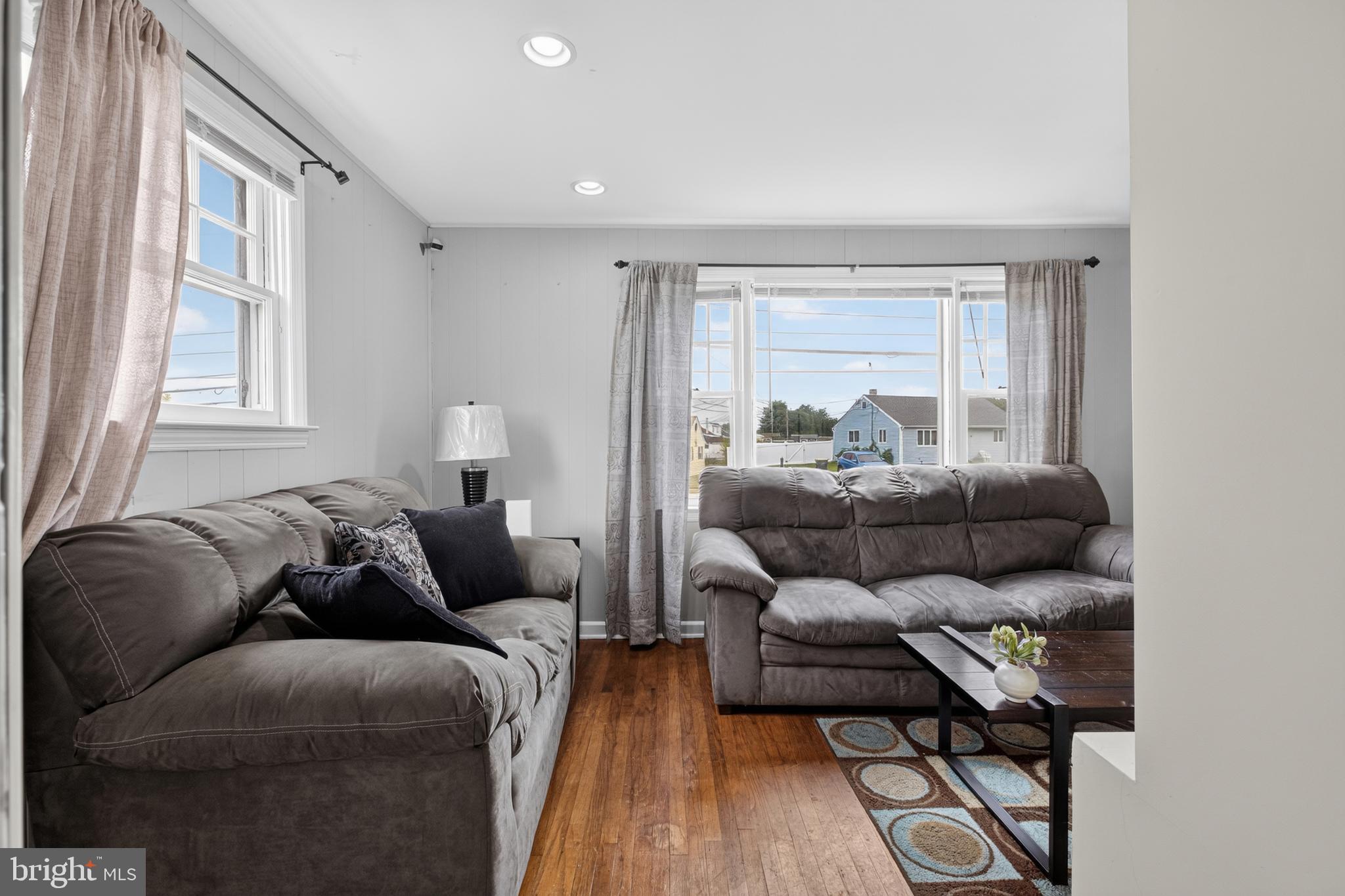 52 MORRIS ROAD