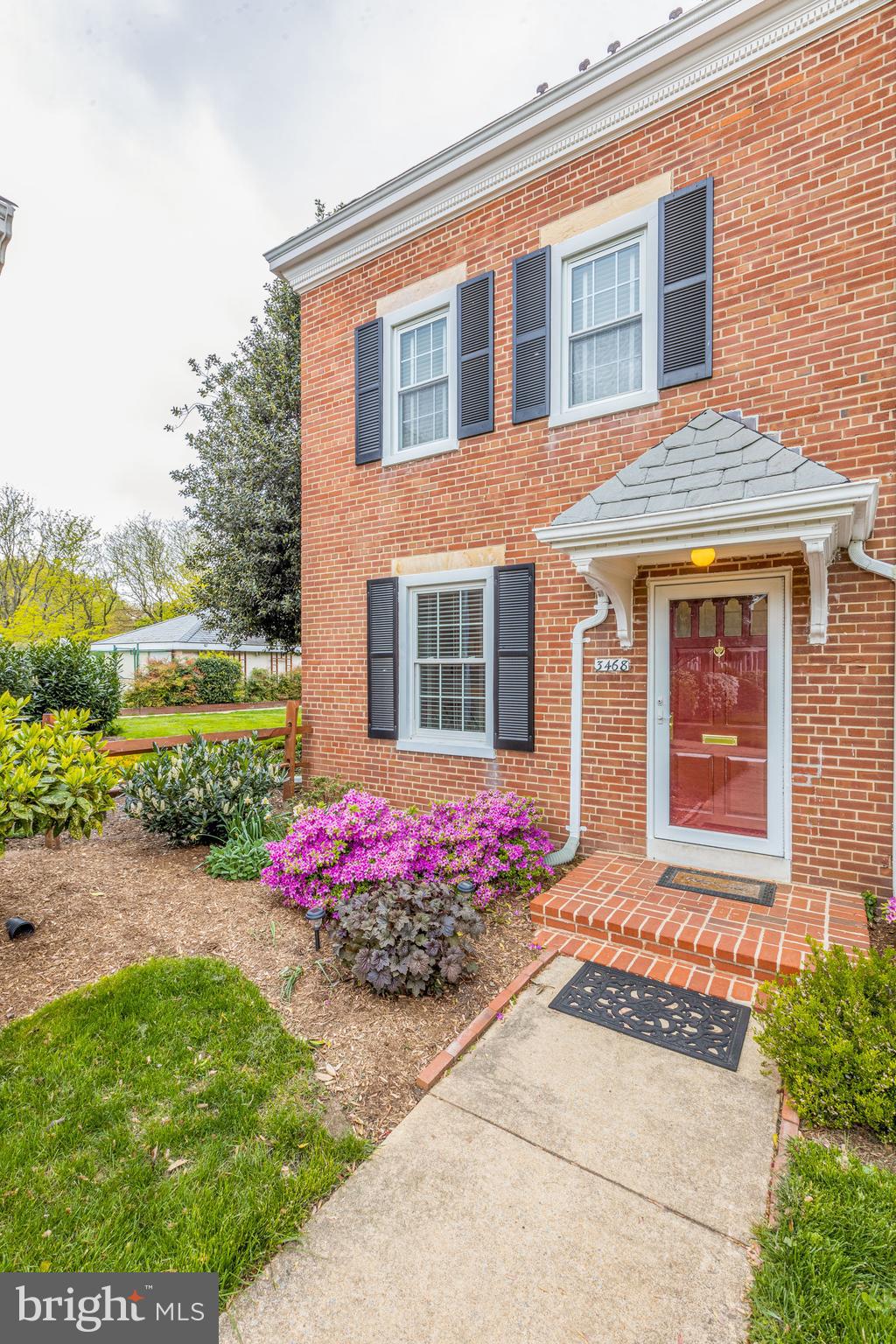 FAIRLINGTON ARBORS - Residential