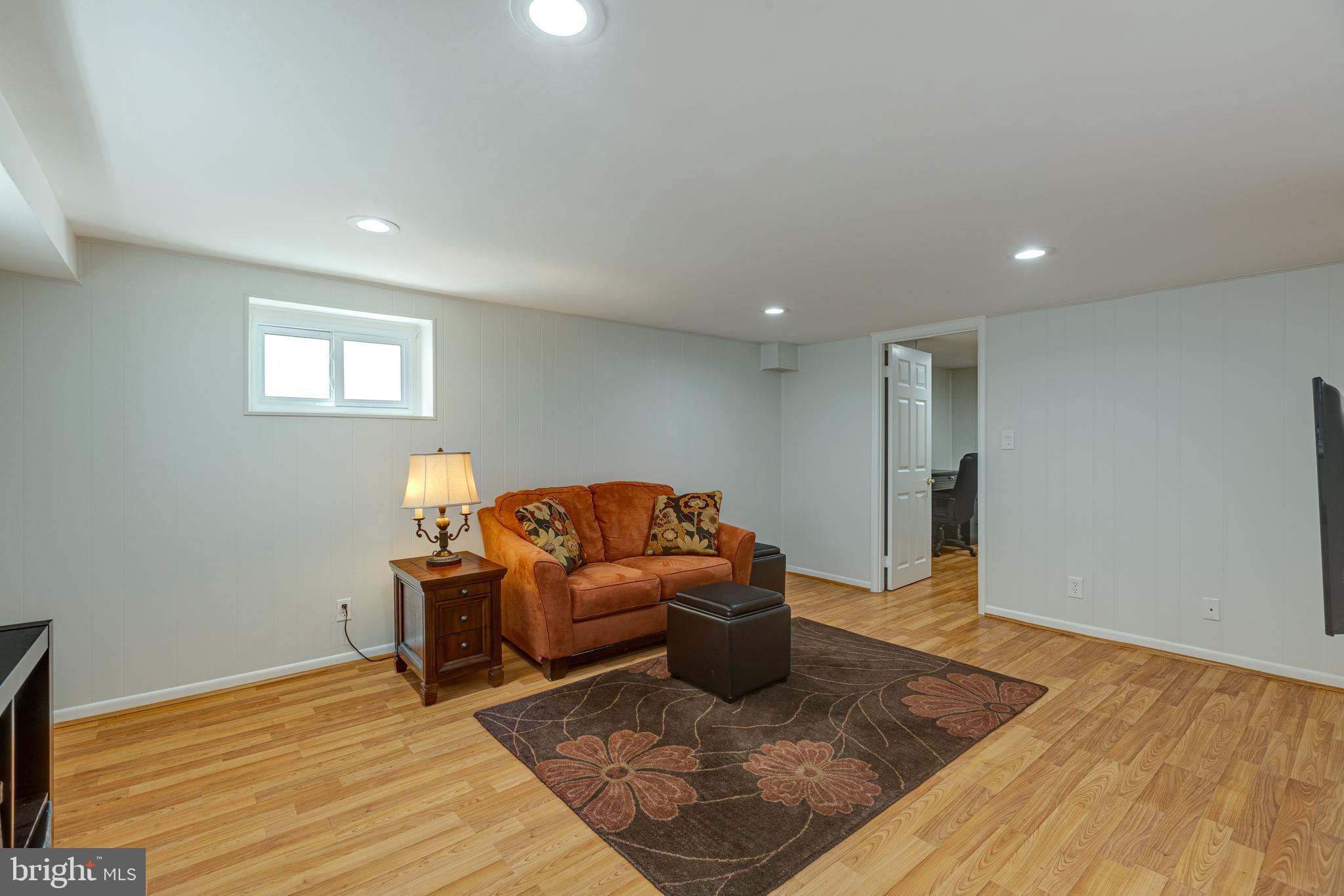 FAIRLINGTON ARBORS - Residential