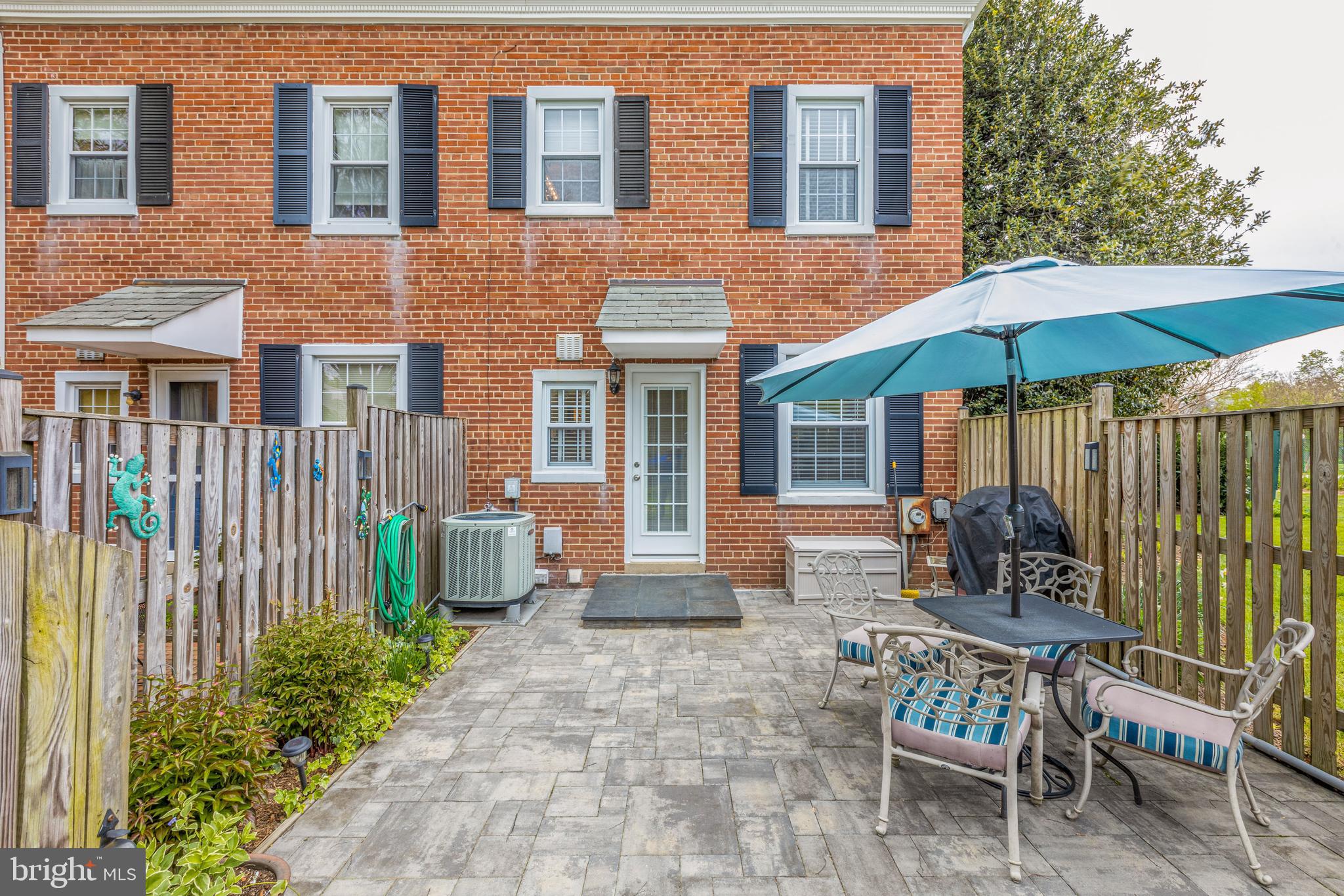 FAIRLINGTON ARBORS - Residential