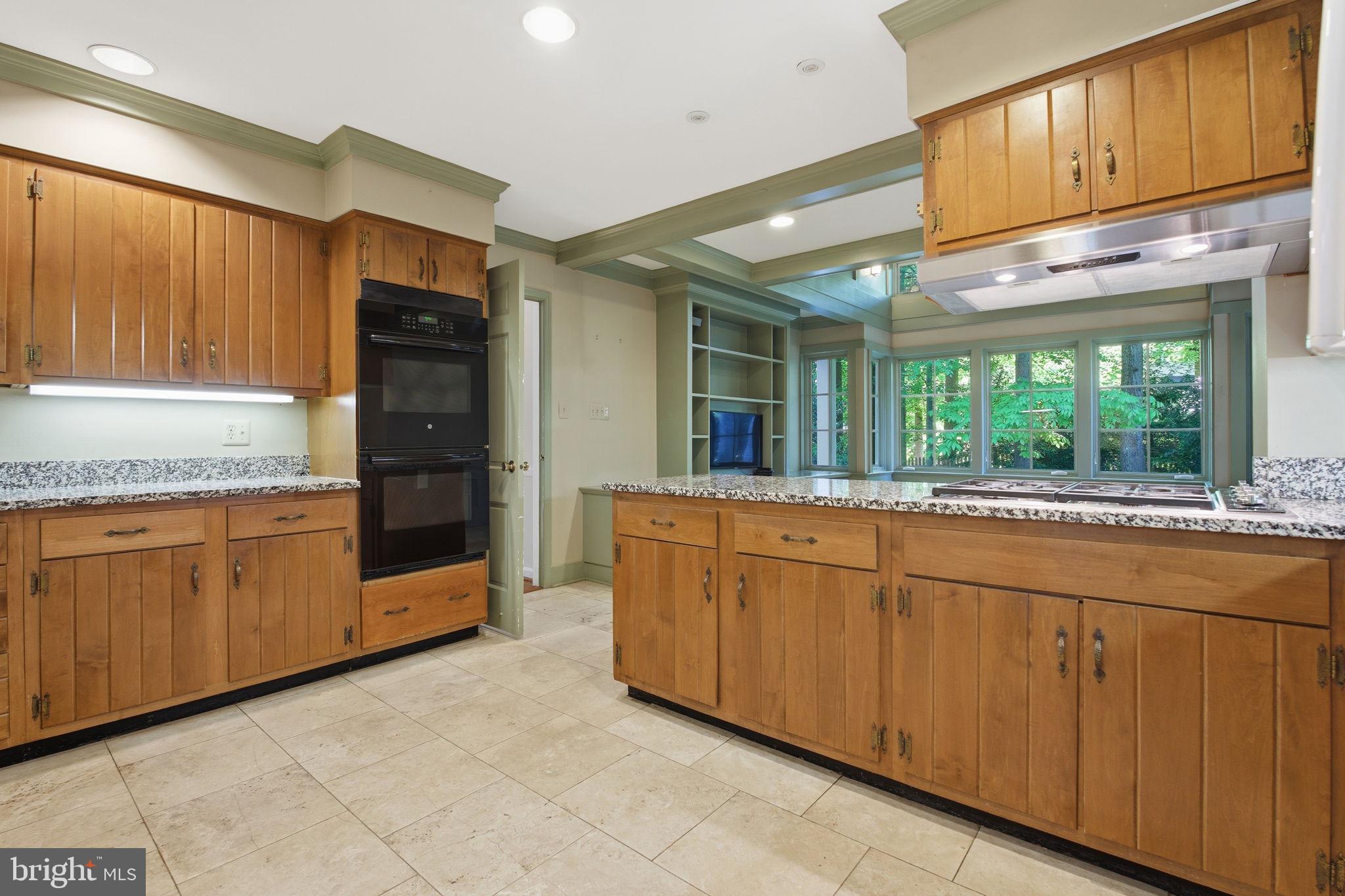 RIVER FALLS - Residential
