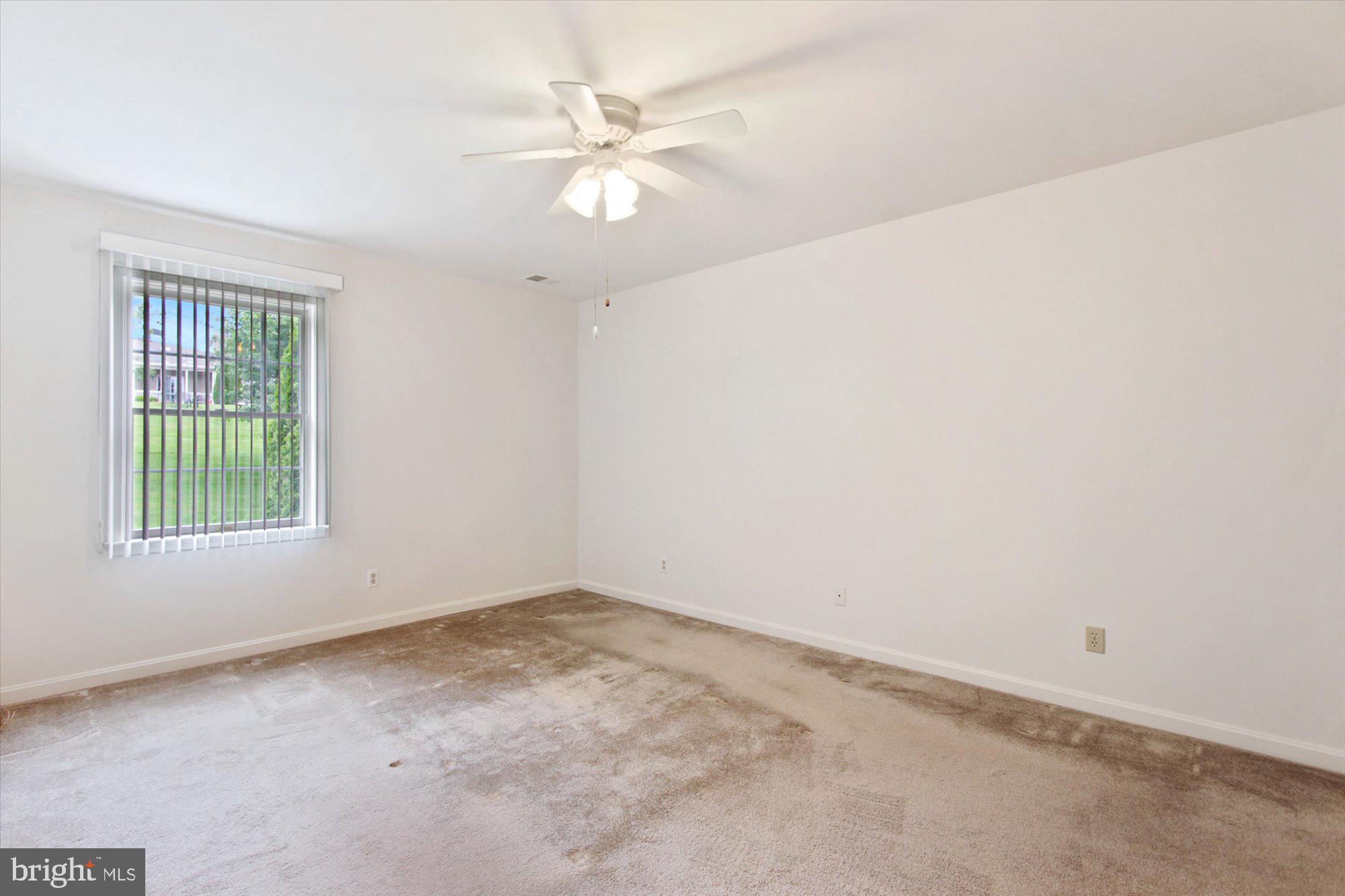 LONGSTOWN VILLAGE - Residential