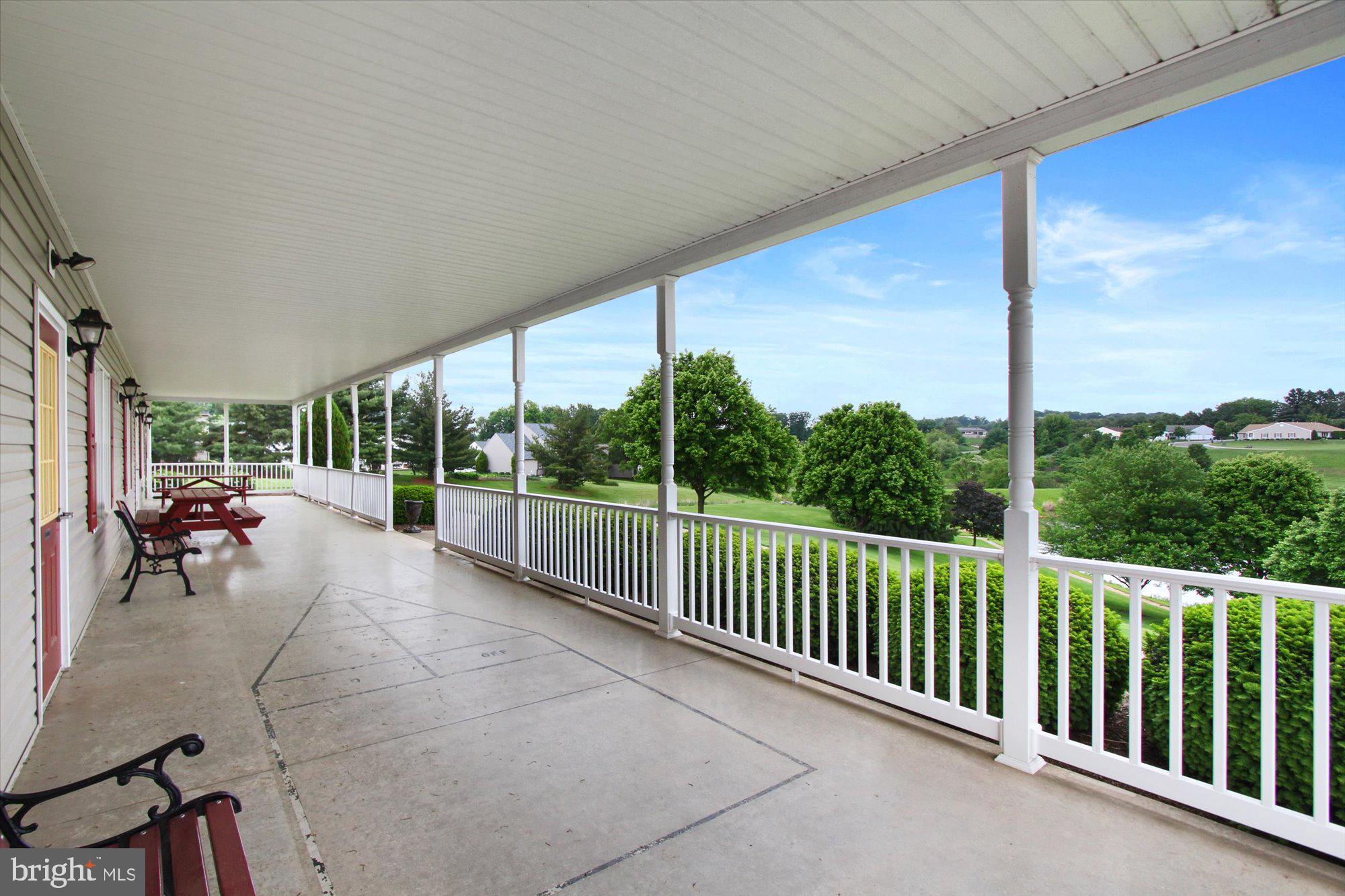 LONGSTOWN VILLAGE - Residential