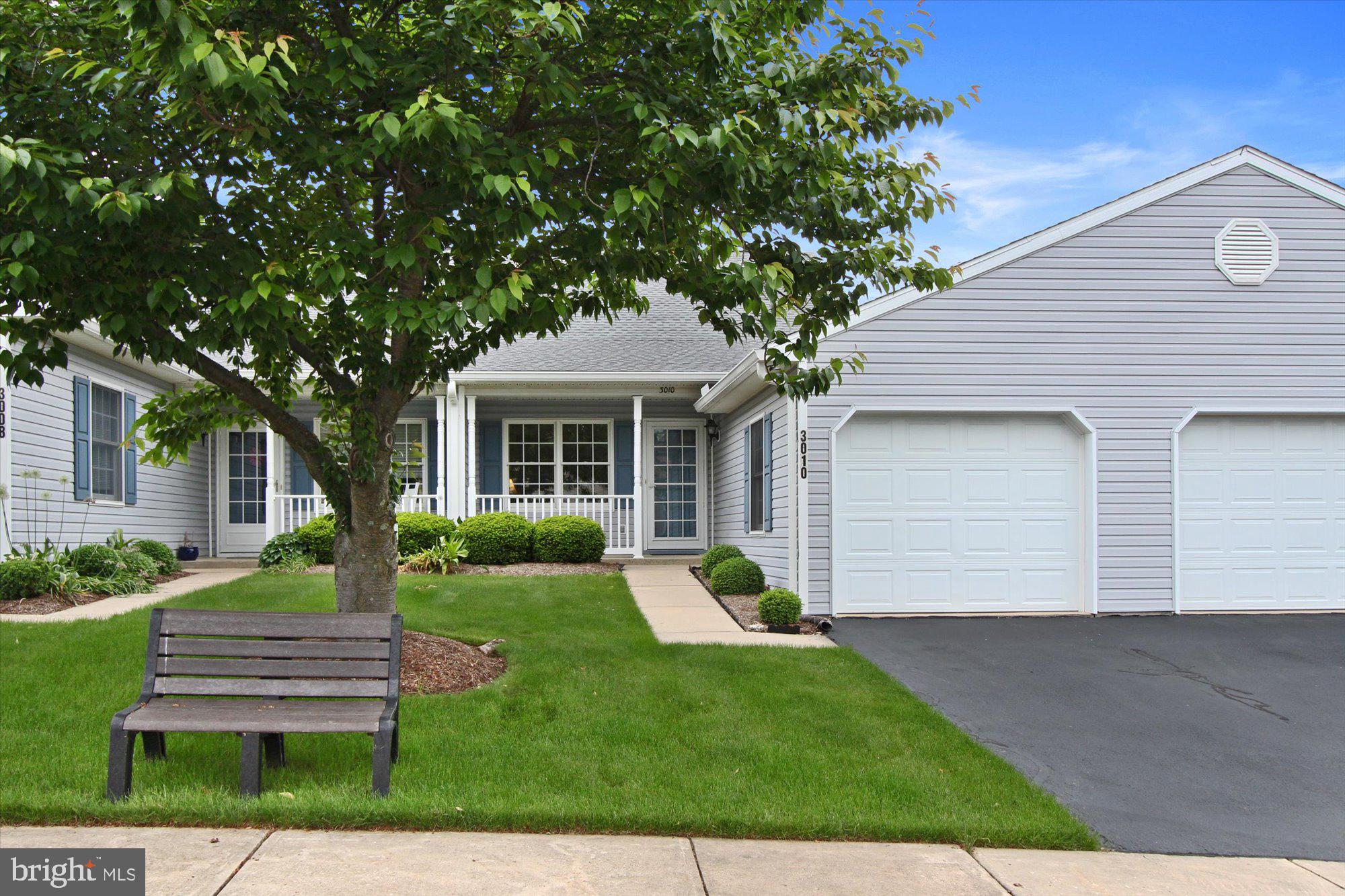 LONGSTOWN VILLAGE - Residential