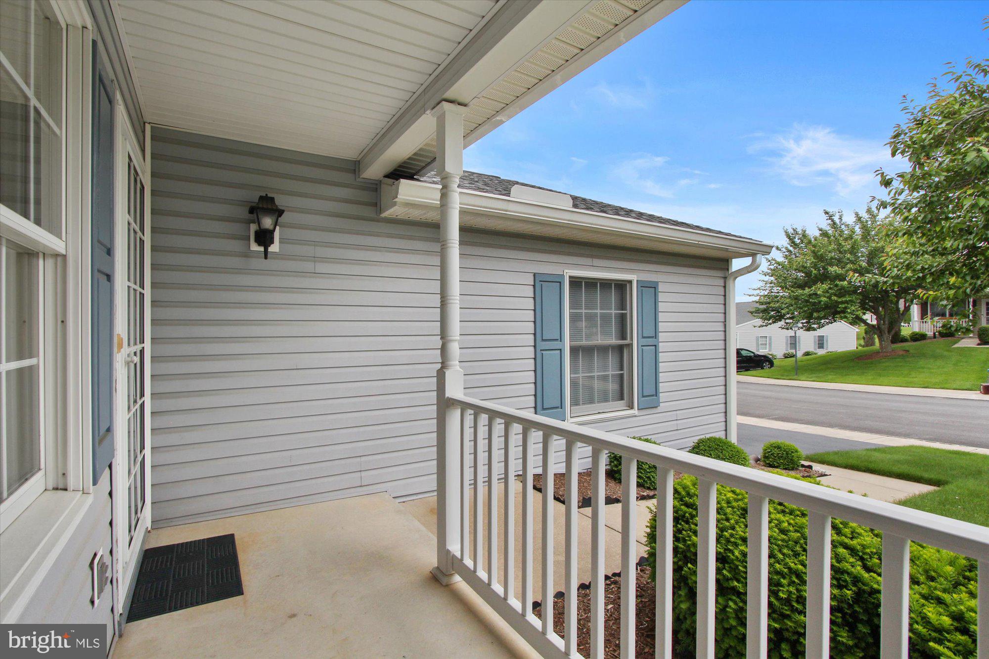 LONGSTOWN VILLAGE - Residential
