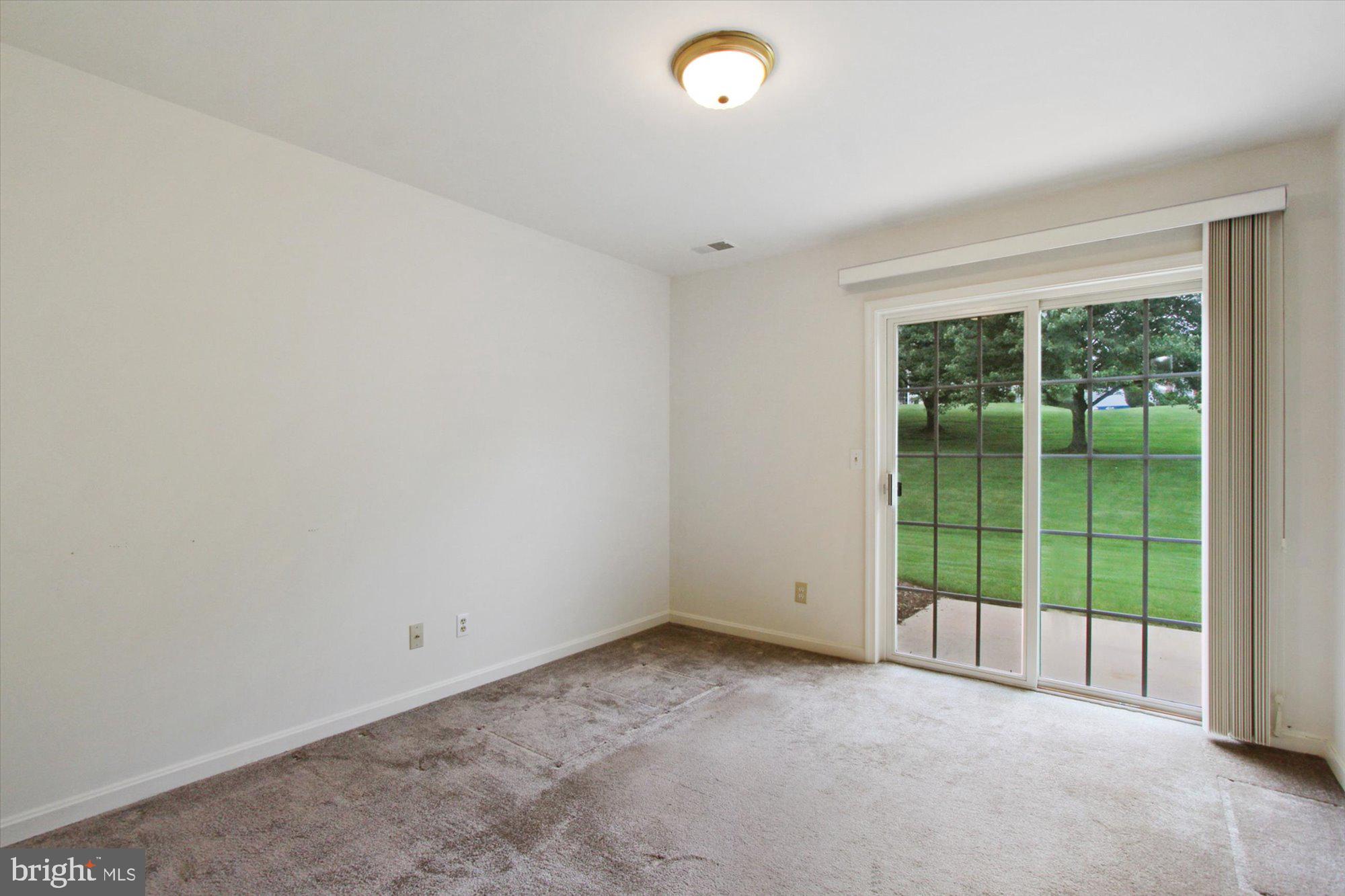 LONGSTOWN VILLAGE - Residential