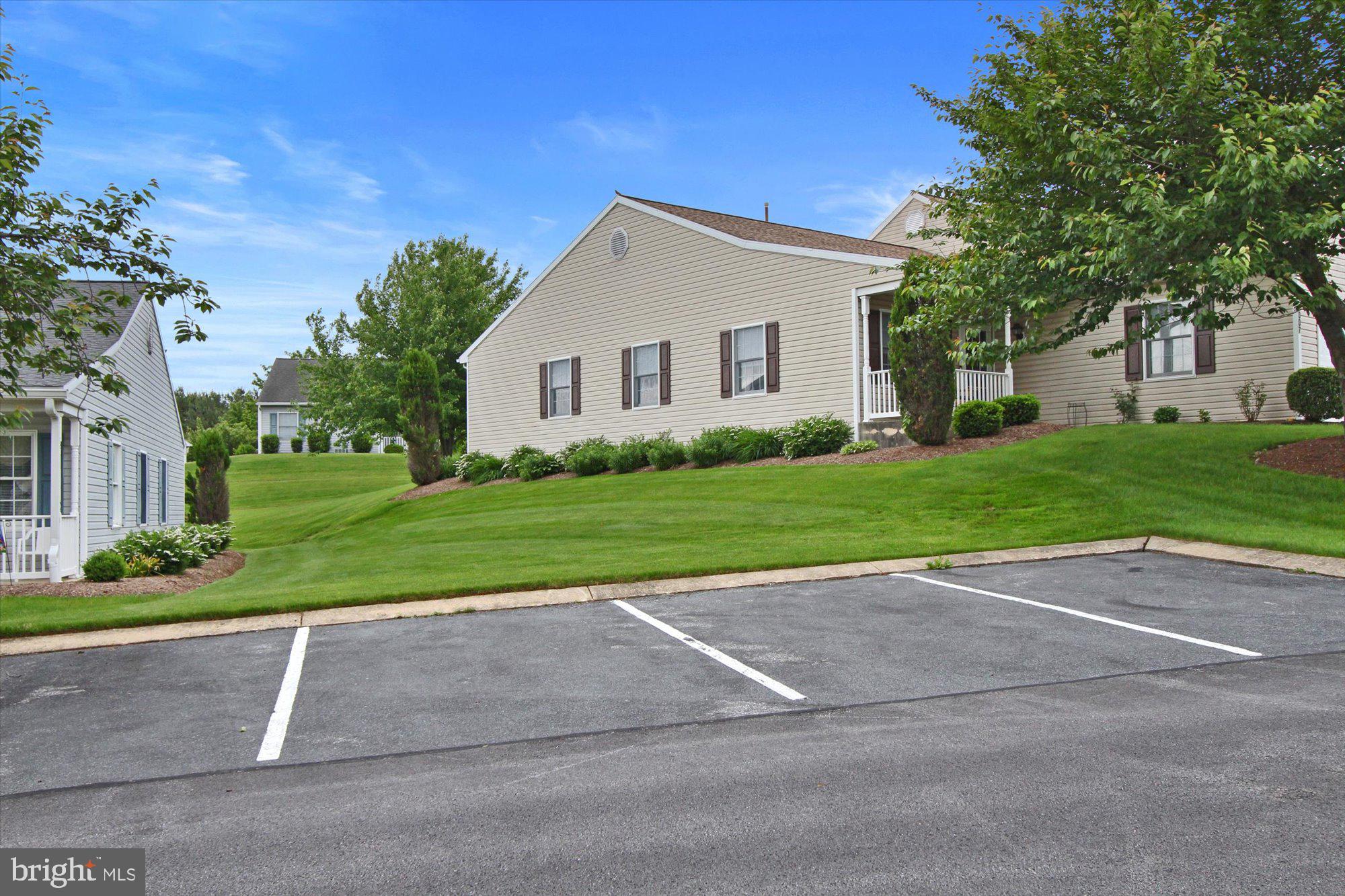 LONGSTOWN VILLAGE - Residential