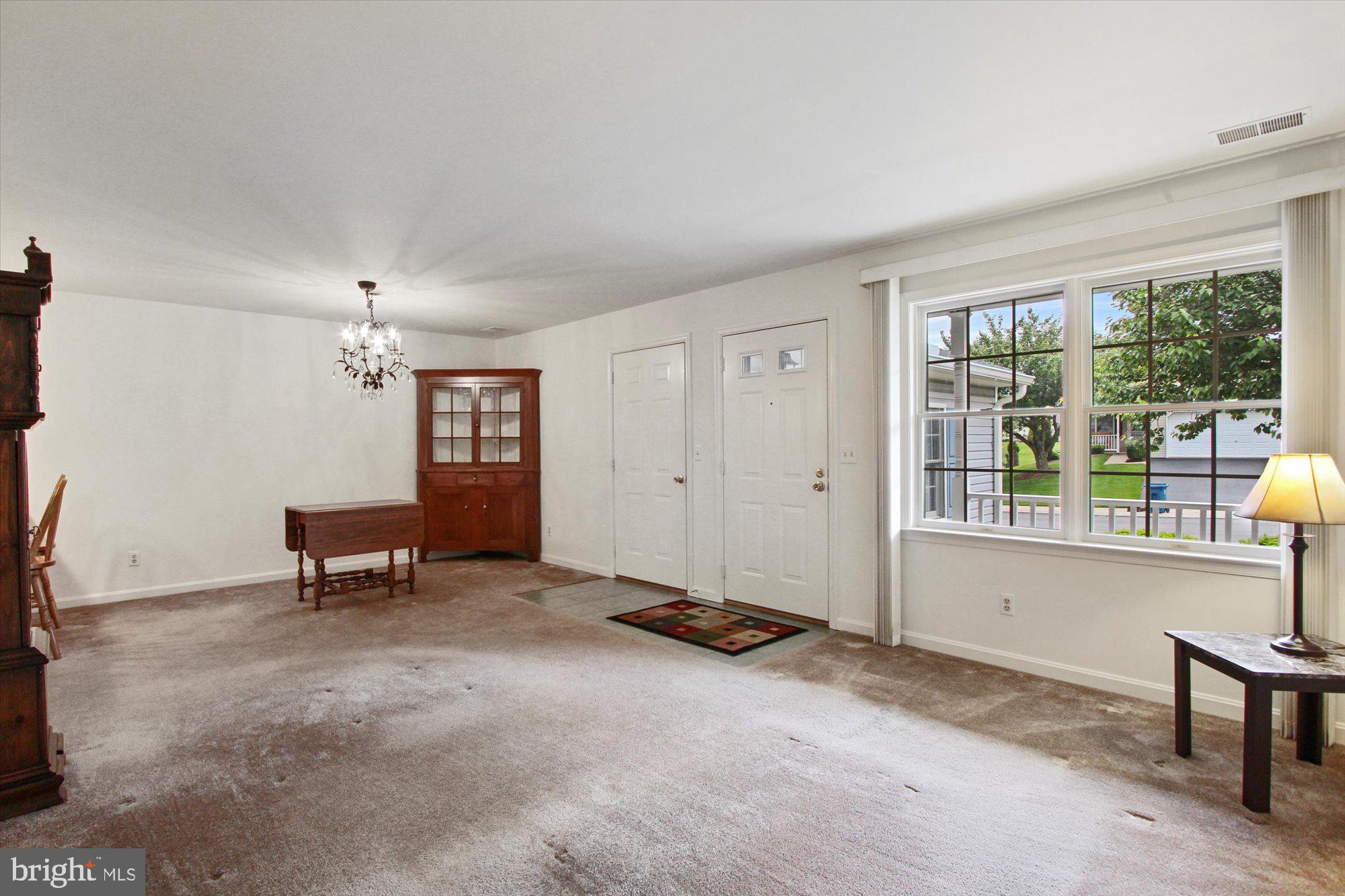 LONGSTOWN VILLAGE - Residential