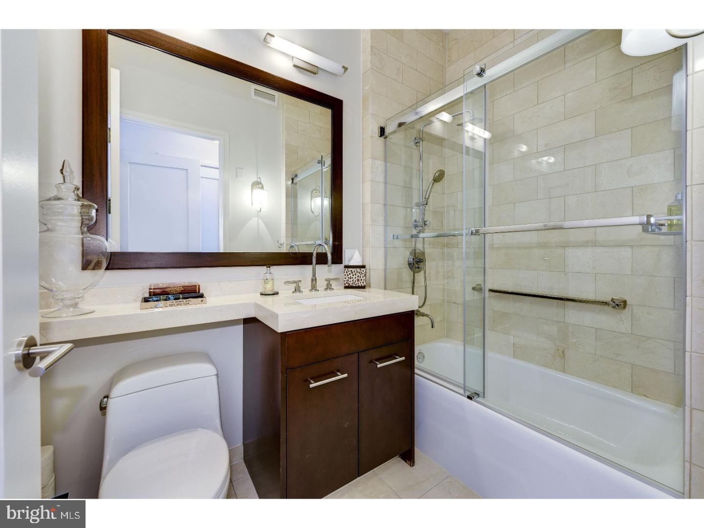 AVENUE OF THE ARTS - Residential