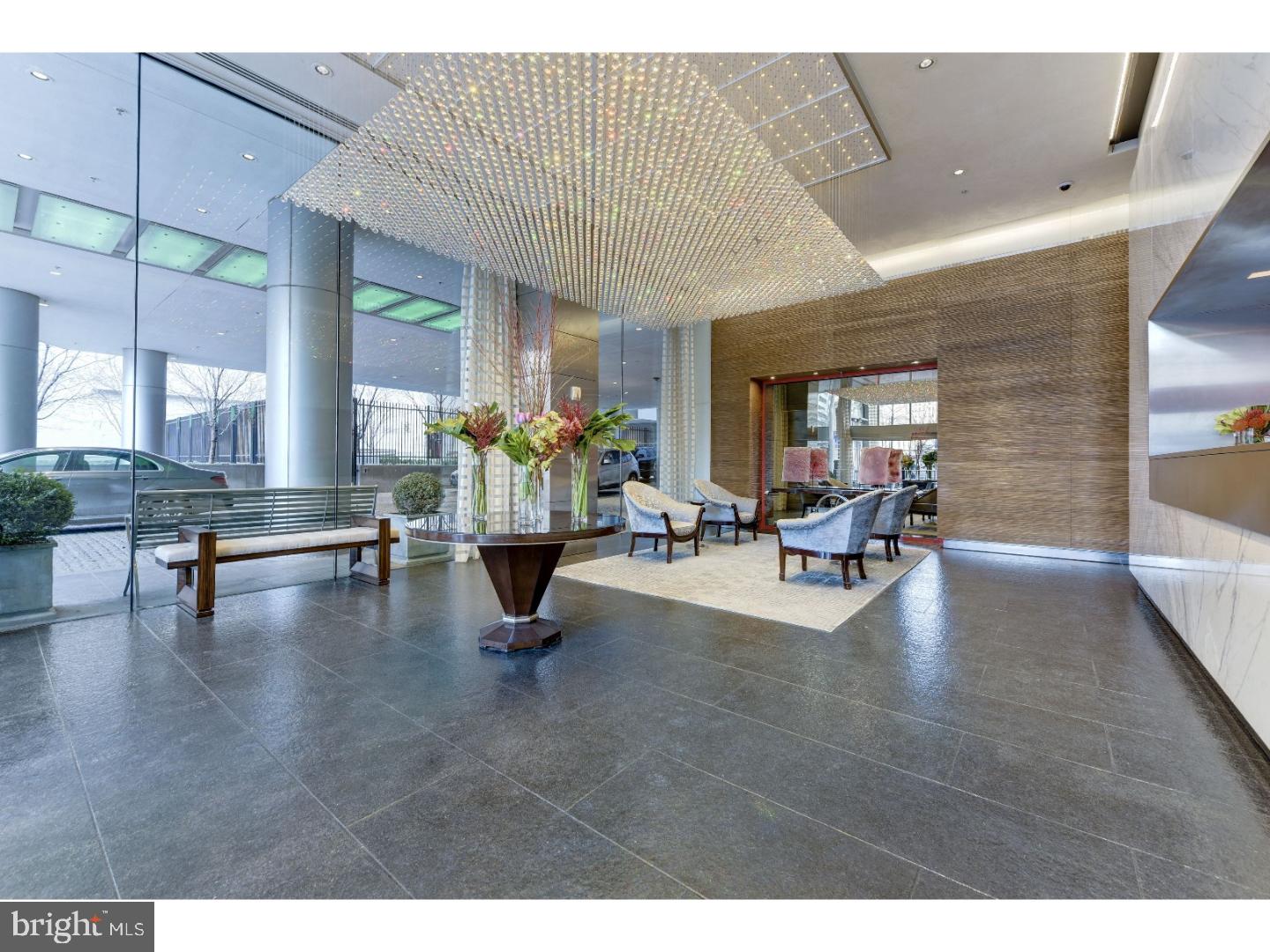 AVENUE OF THE ARTS - Residential