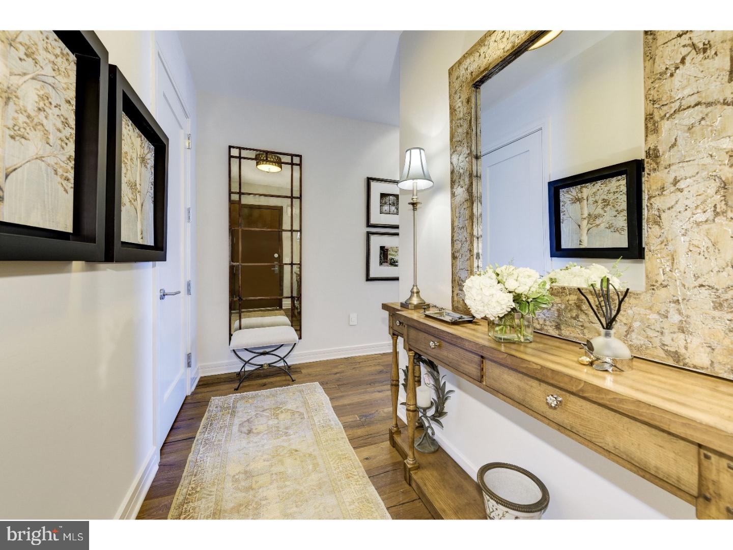 AVENUE OF THE ARTS - Residential