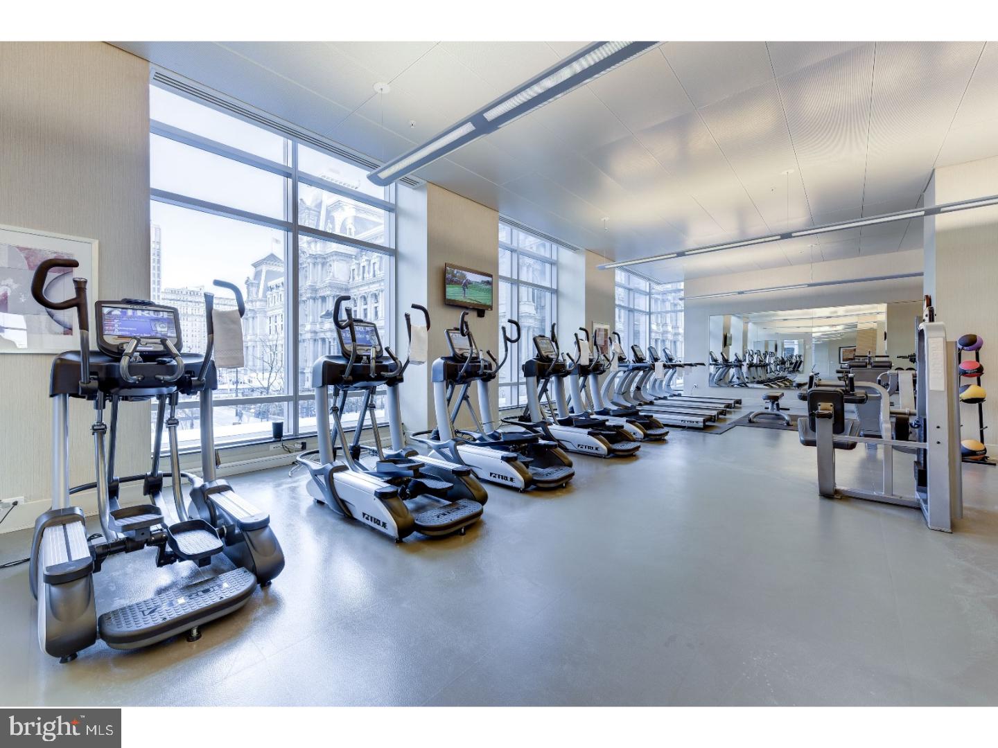 AVENUE OF THE ARTS - Residential