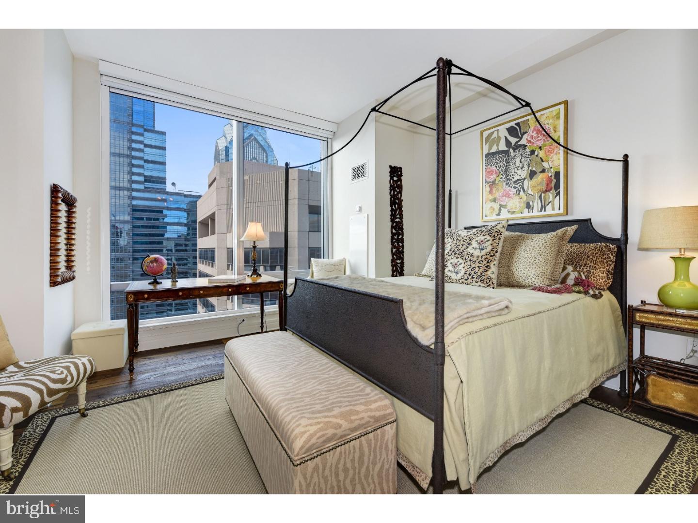 AVENUE OF THE ARTS - Residential