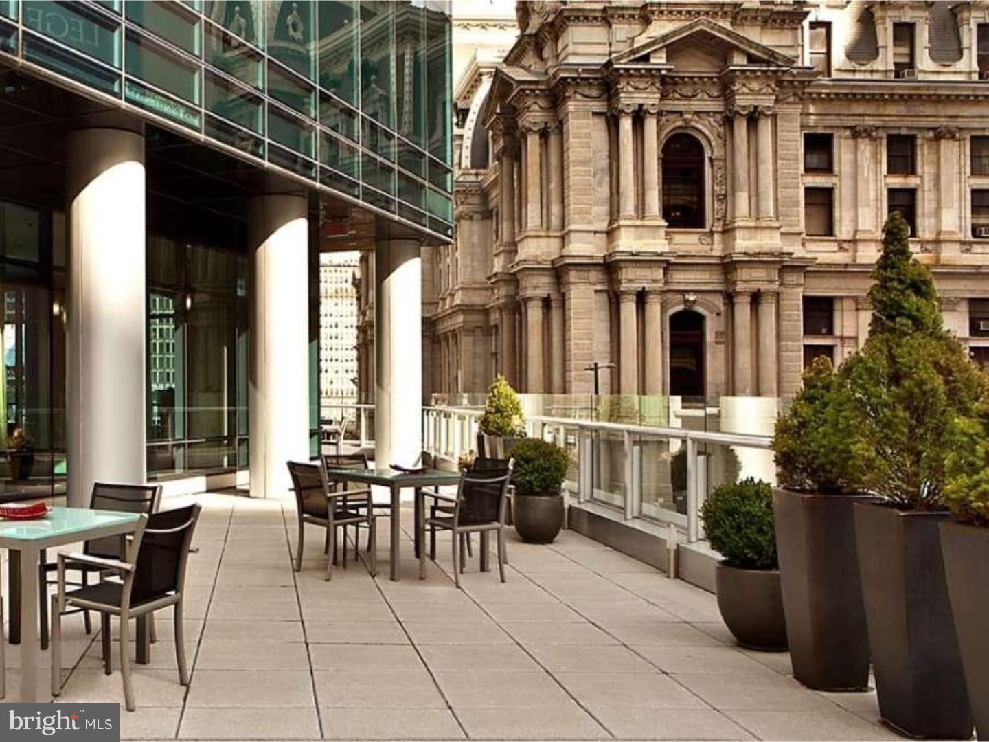 AVENUE OF THE ARTS - Residential