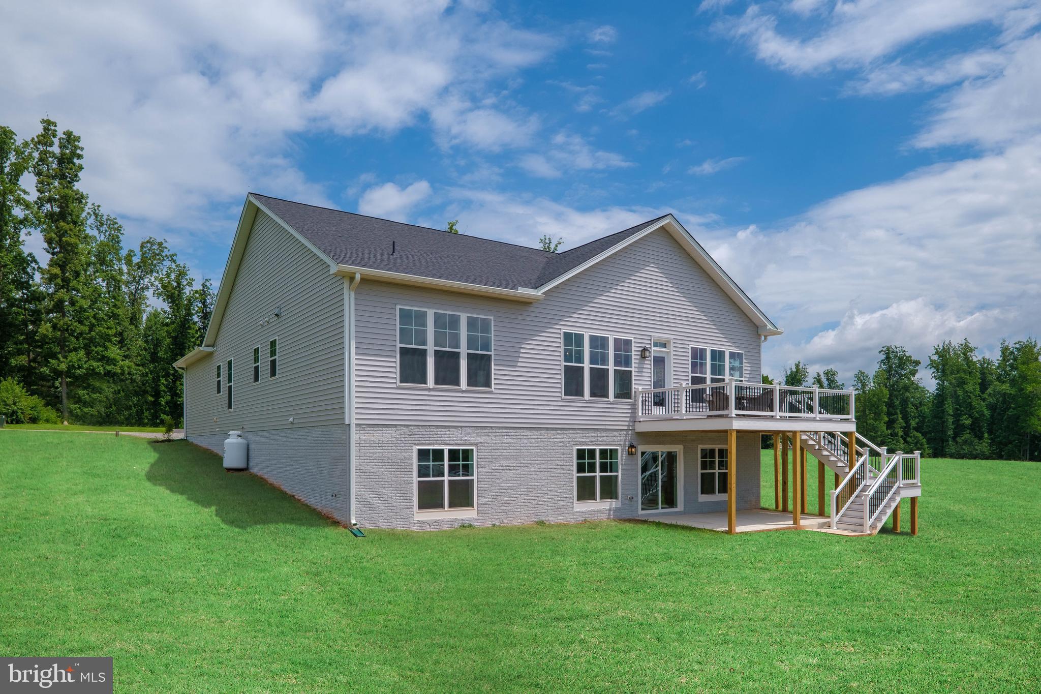 ROCK ISLAND LANDING - Residential