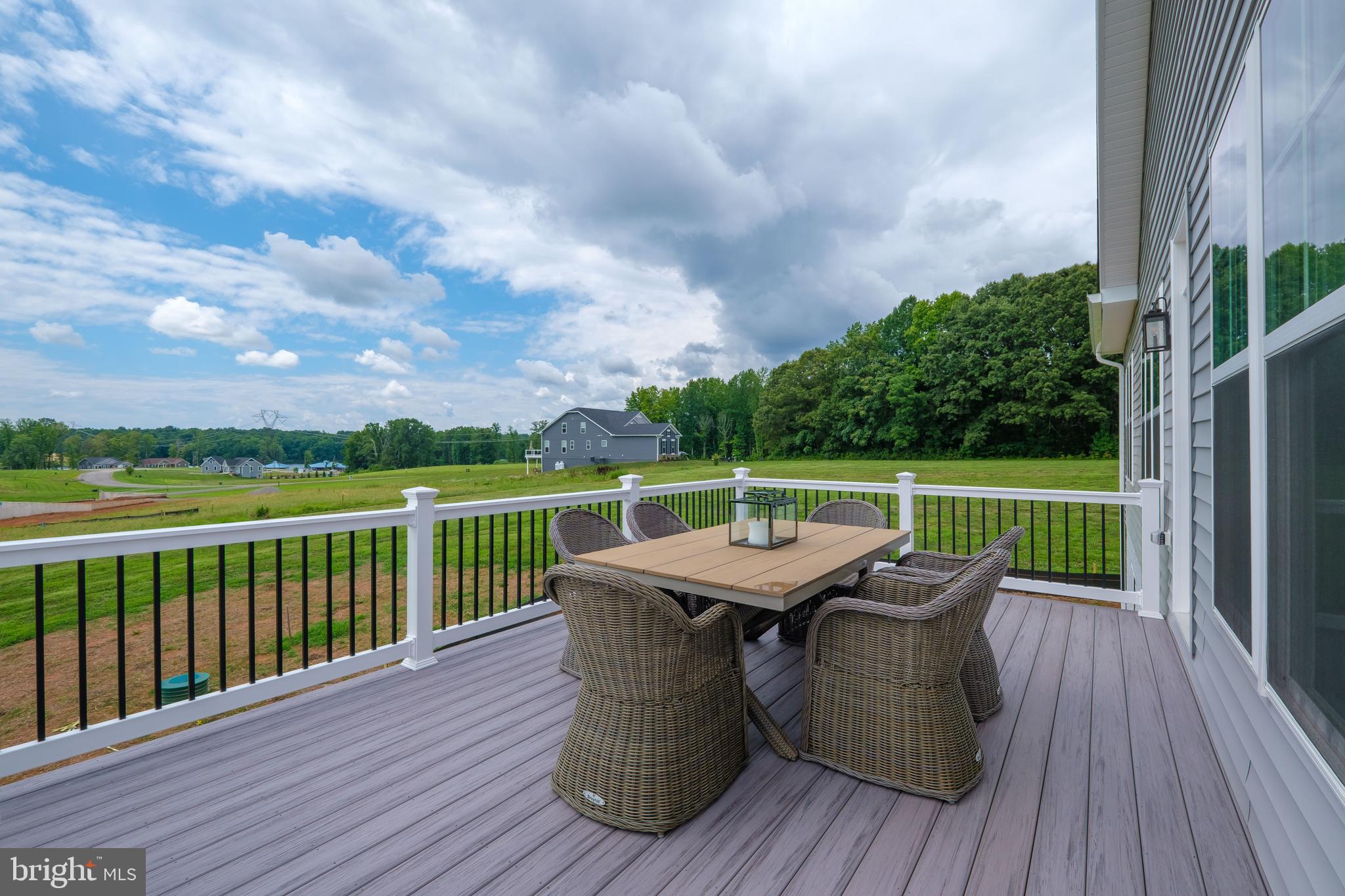 ROCK ISLAND LANDING - Residential