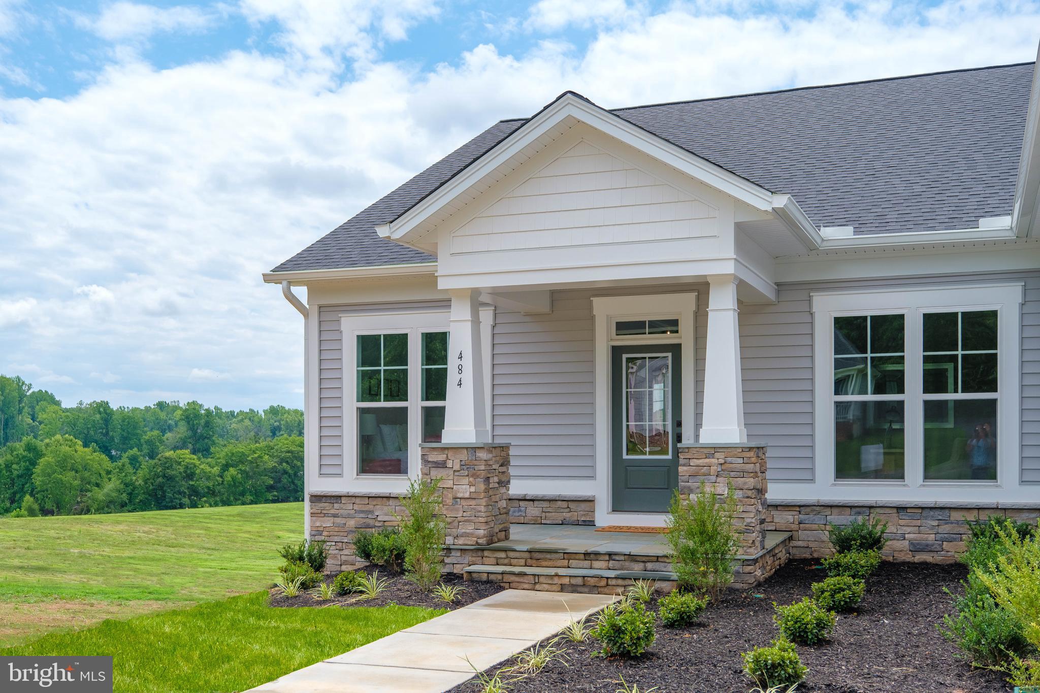 ROCK ISLAND LANDING - Residential