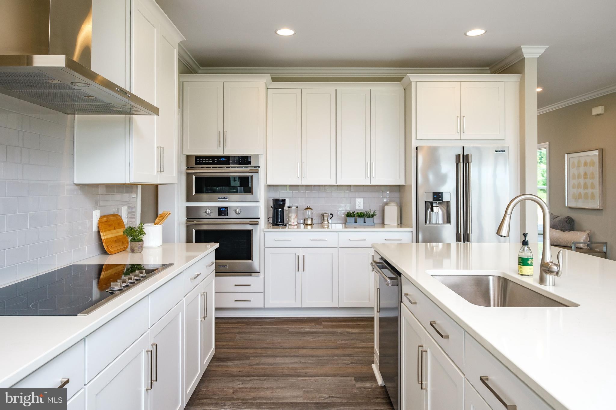 ROCK ISLAND LANDING - Residential