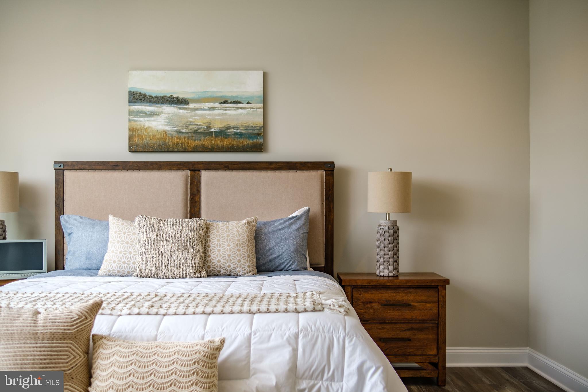 ROCK ISLAND LANDING - Residential