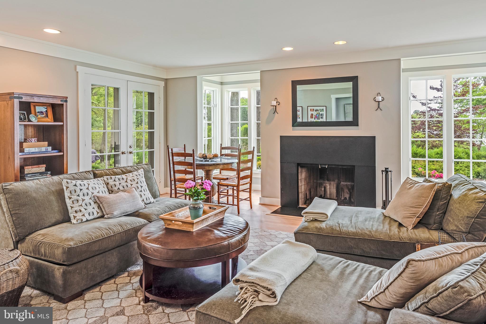 FISHING CREEK FARM - Residential