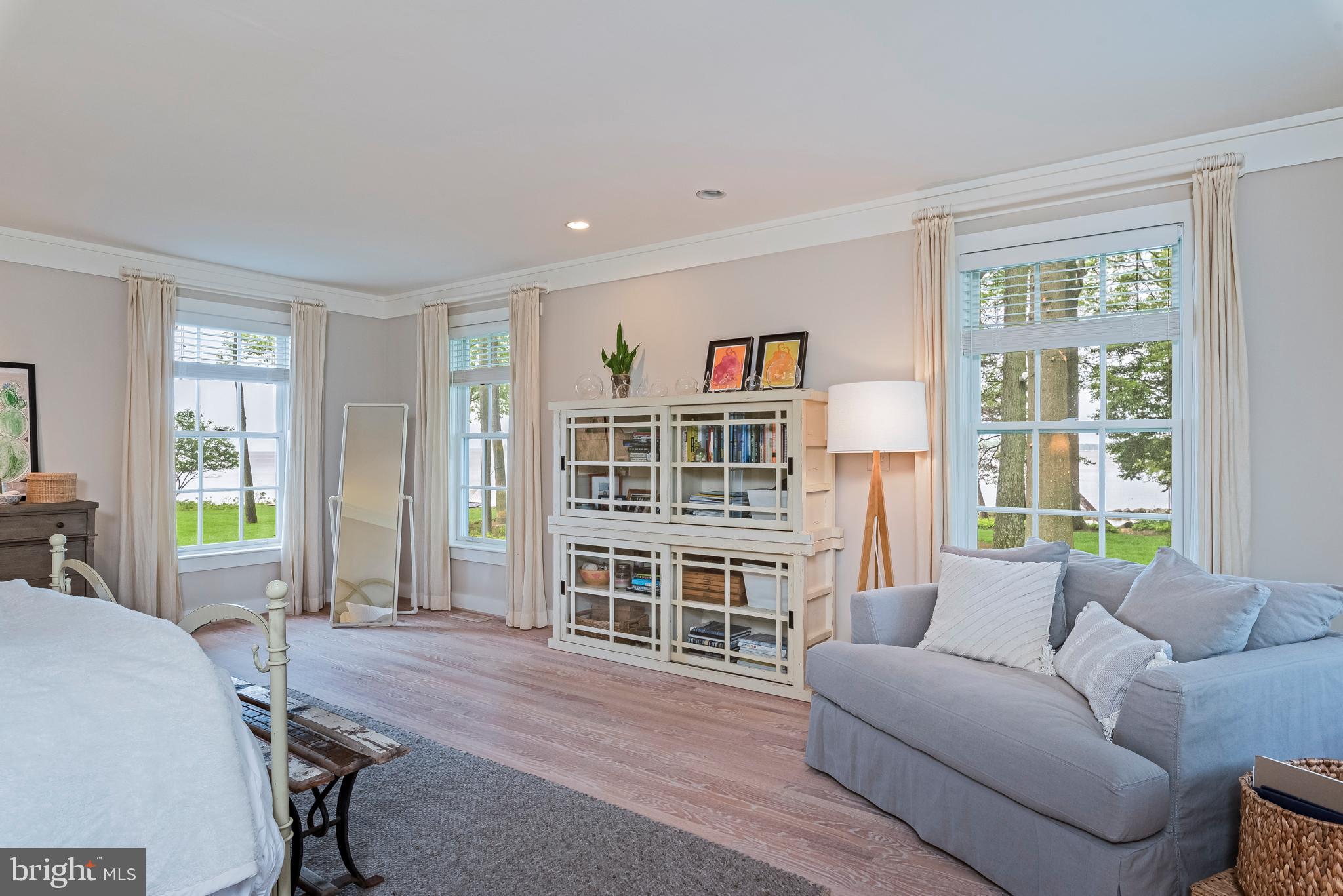 FISHING CREEK FARM - Residential