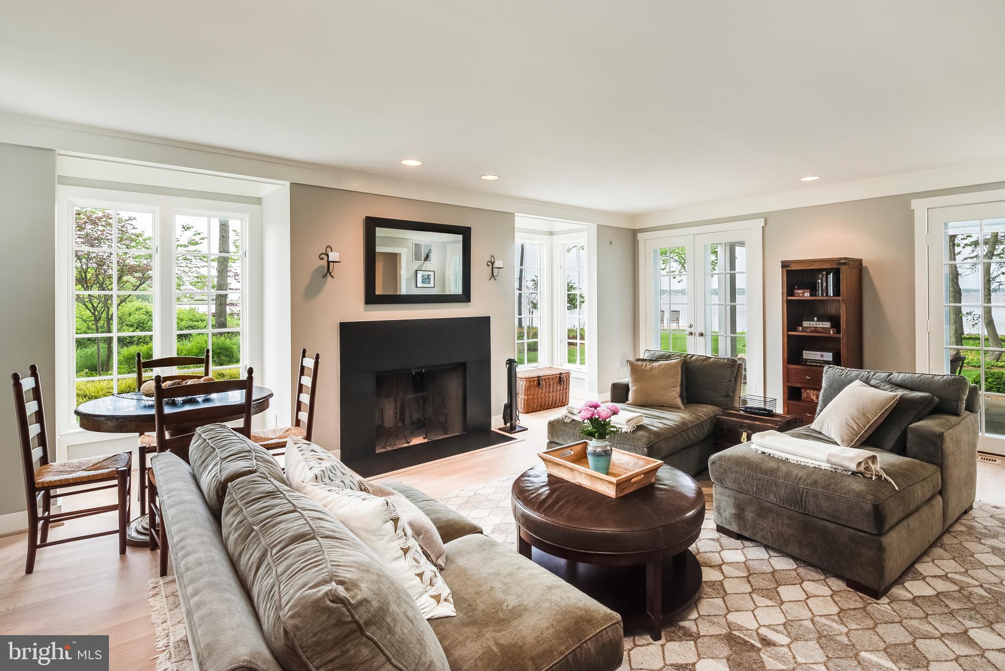 FISHING CREEK FARM - Residential