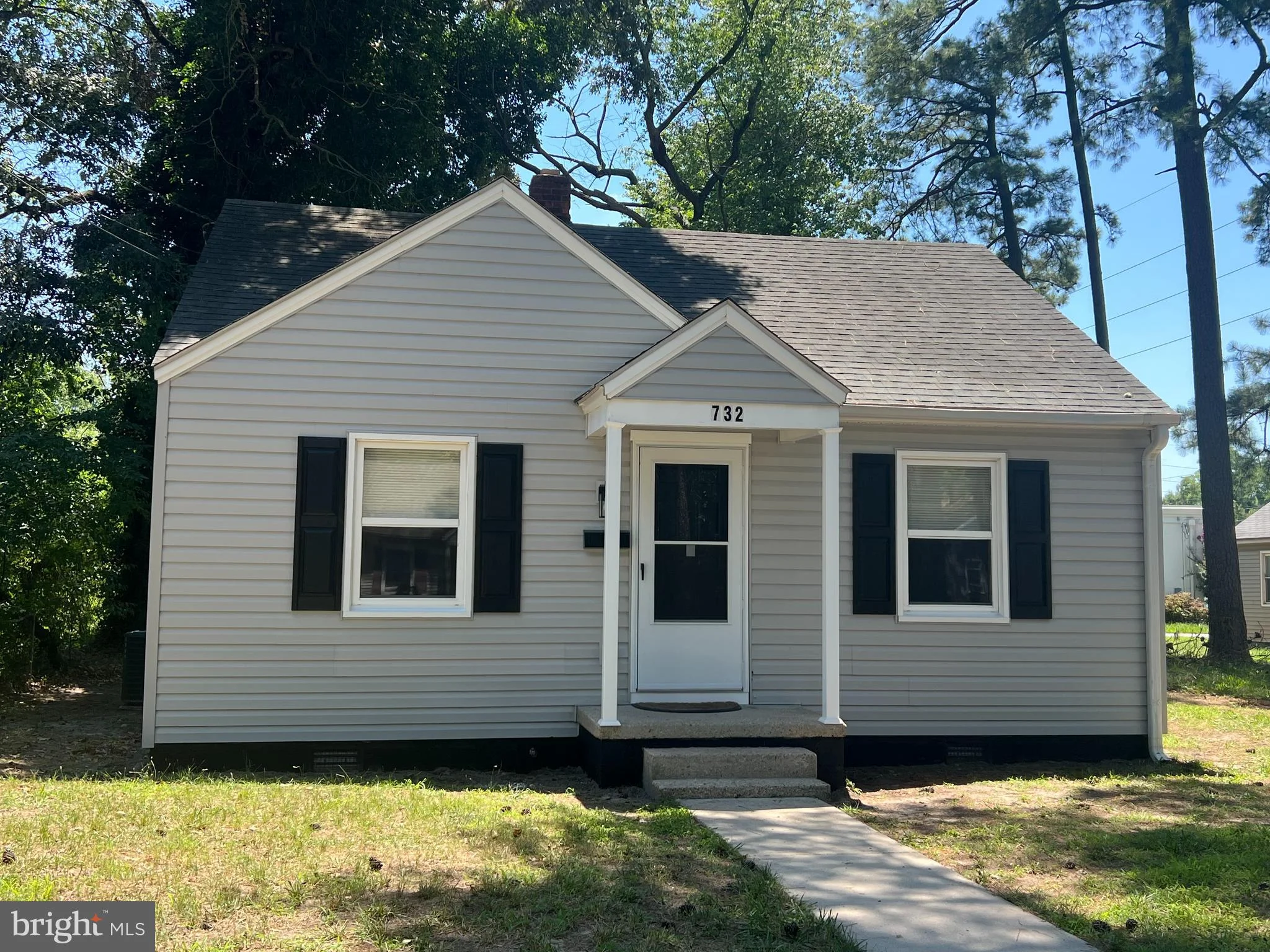 732 Dennis Street