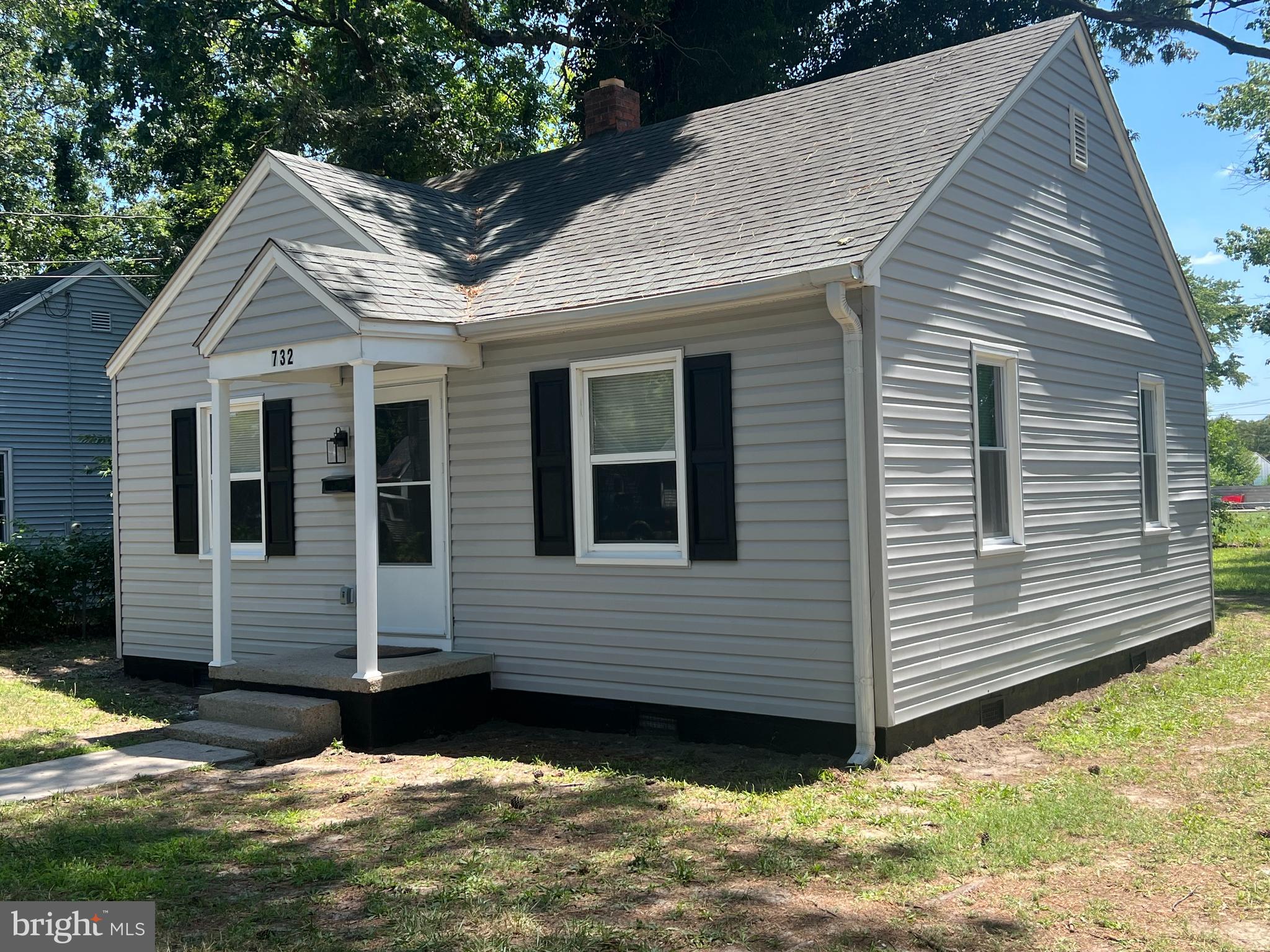 732 DENNIS STREET