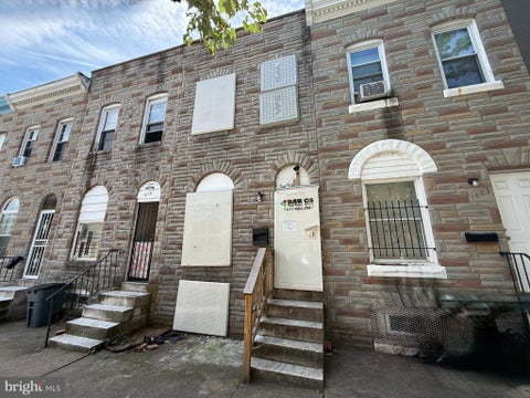 Townhouse For Sale - 1621 Mchenry Street<br/> BALTIMORE, MD 21223