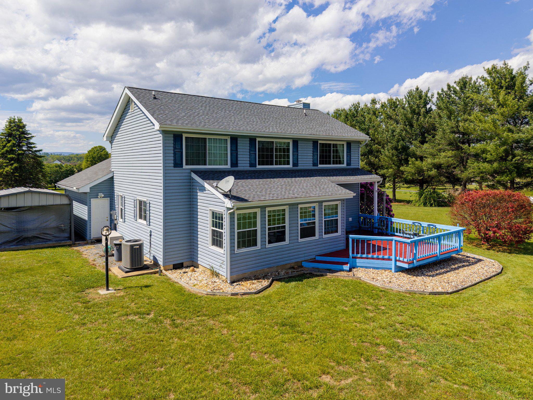NORTH FORK FARMS - Residential