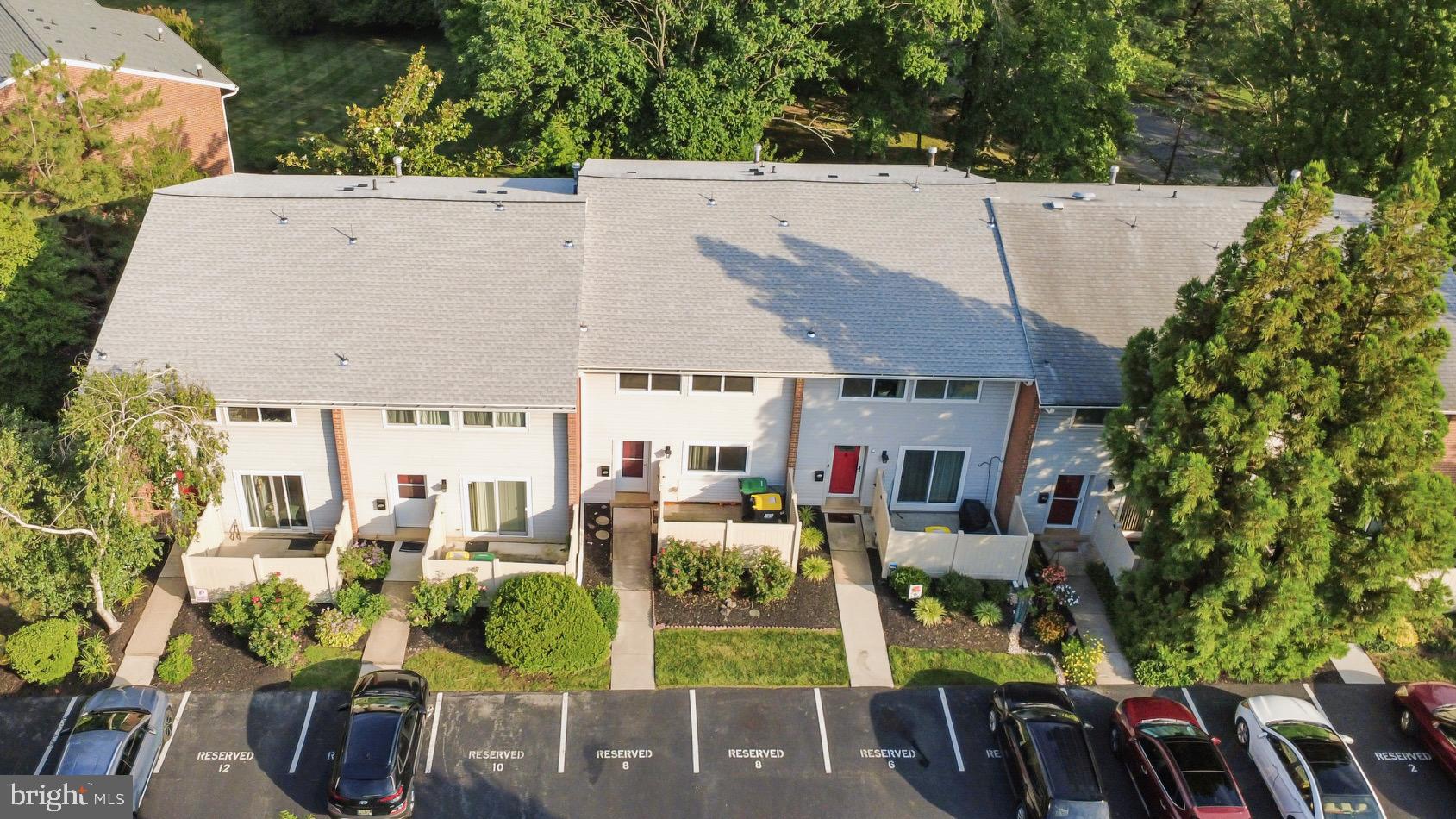 8 MALLOW PLACE